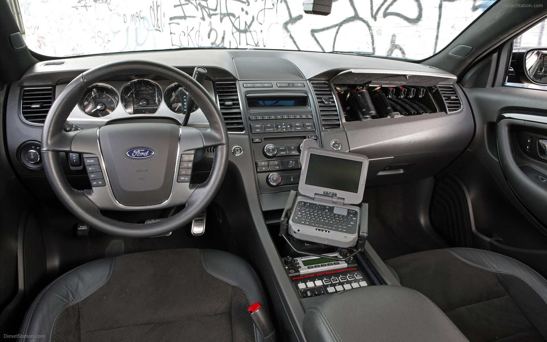 Ford Stealth Police Interceptor Concept 2010 Ford Stealth Police Interceptor Concept 2010