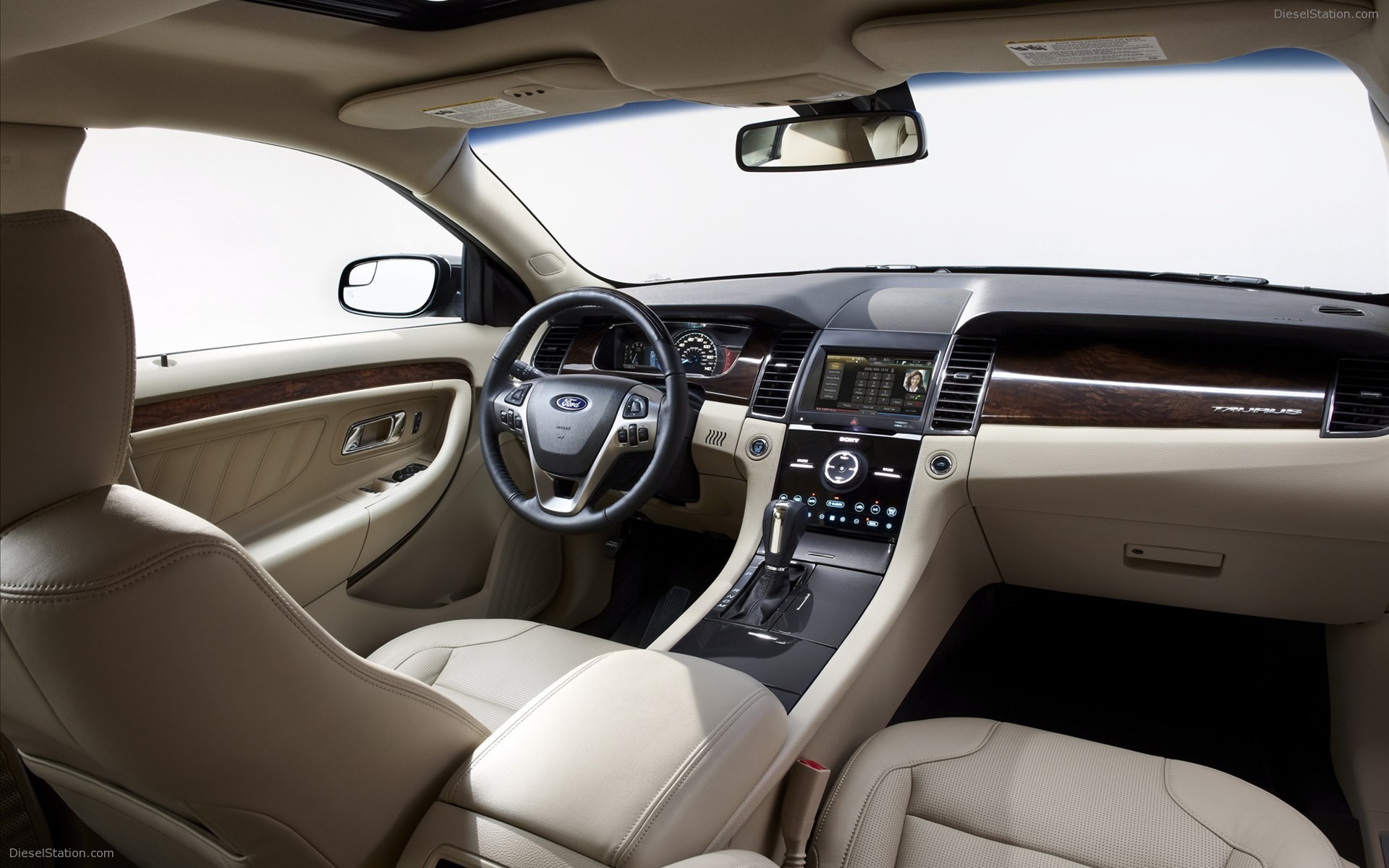 Ford Taurus 2013