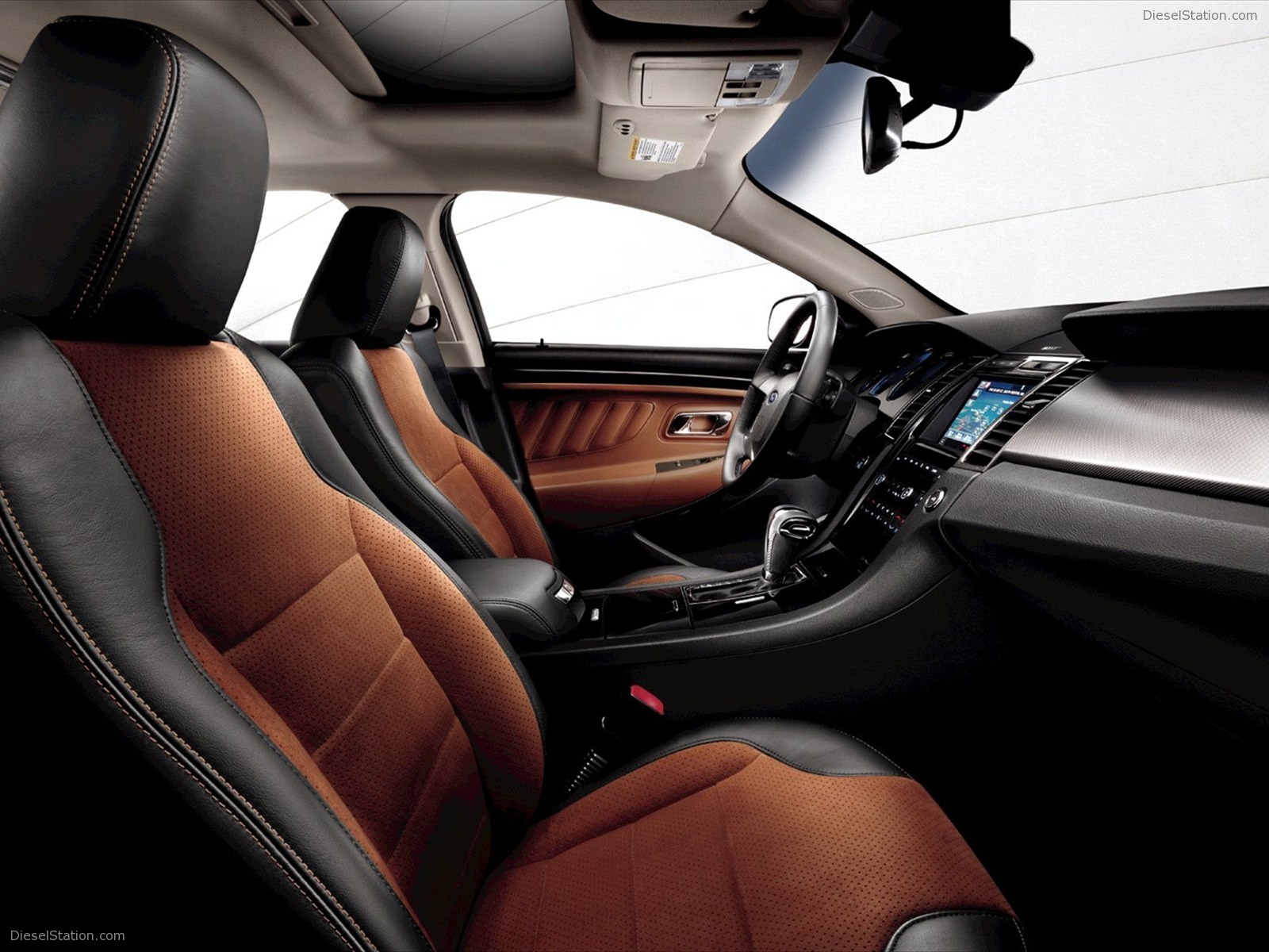 Ford Taurus SHO 2011