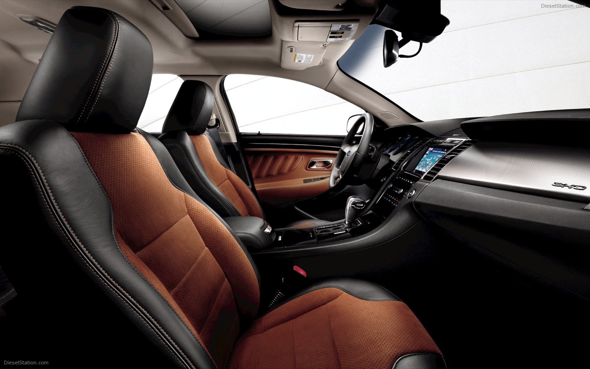 Ford Taurus SHO 2011