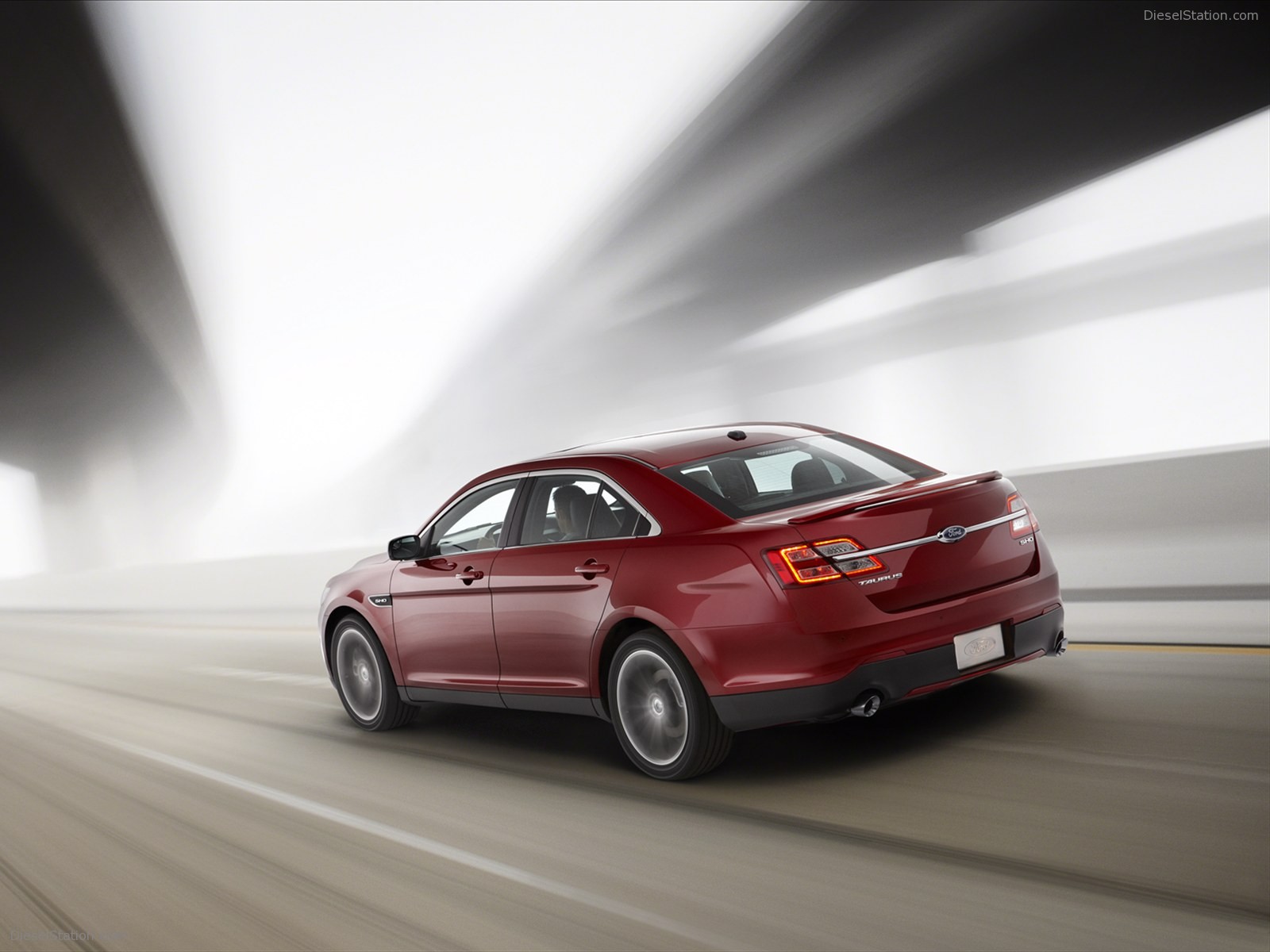 Ford Taurus SHO 2013