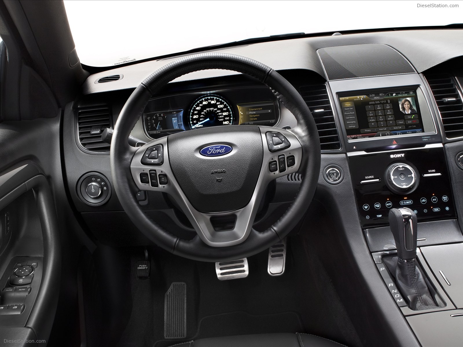 Ford Taurus SHO 2013