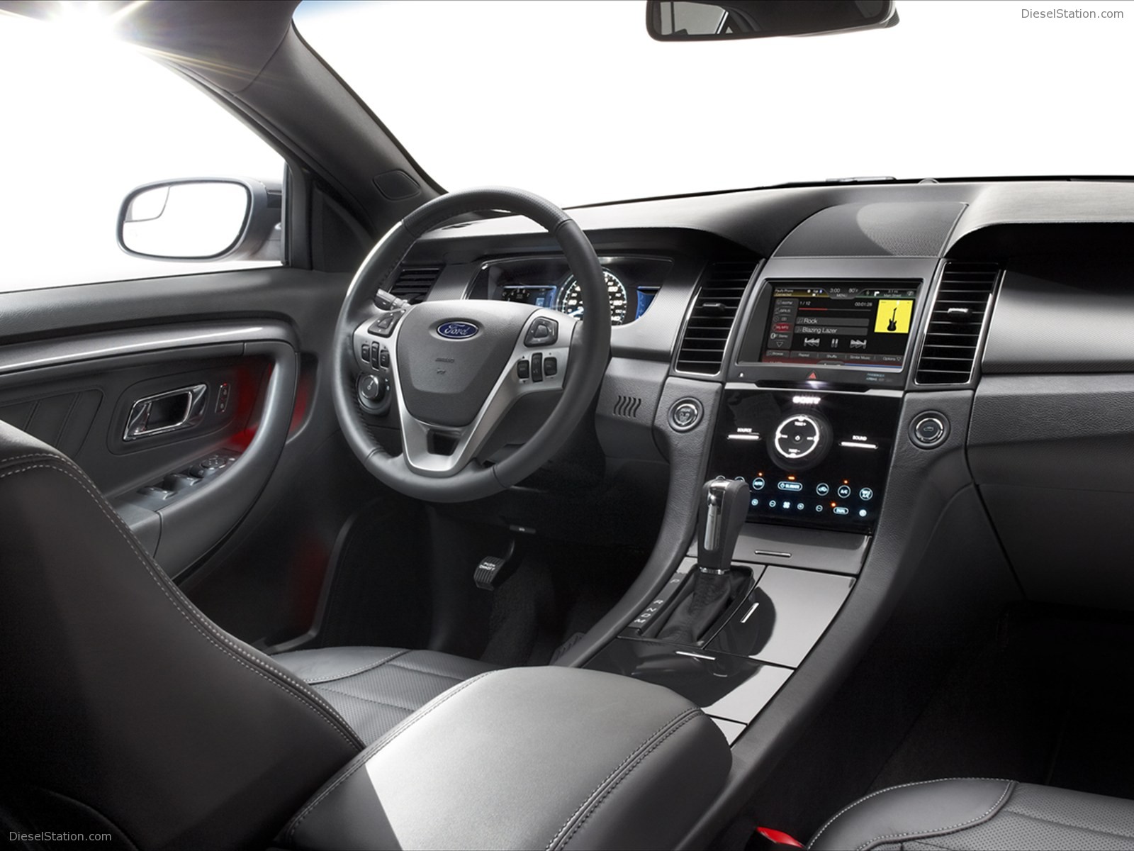 Ford Taurus SHO 2013