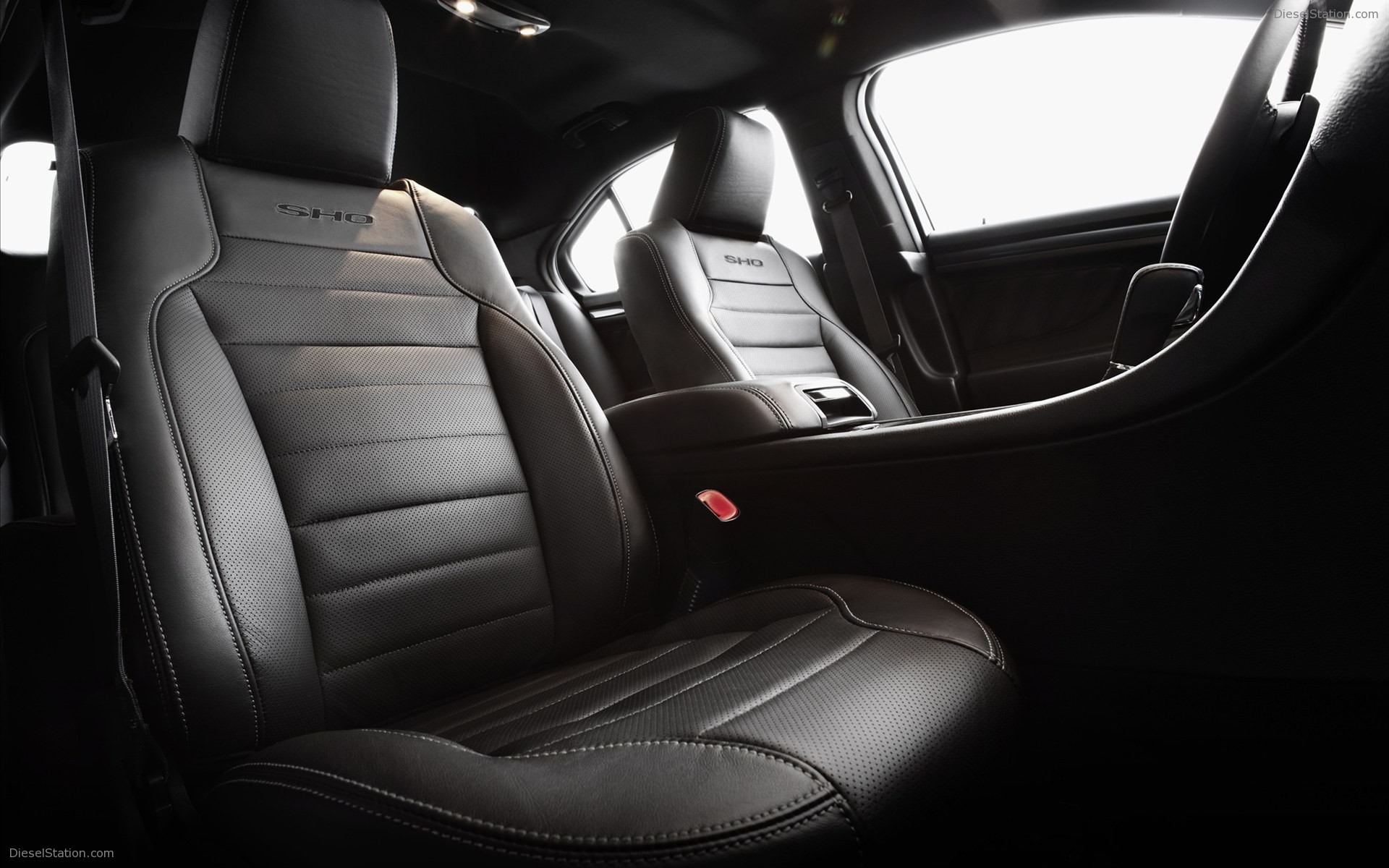 Ford Taurus SHO 2013