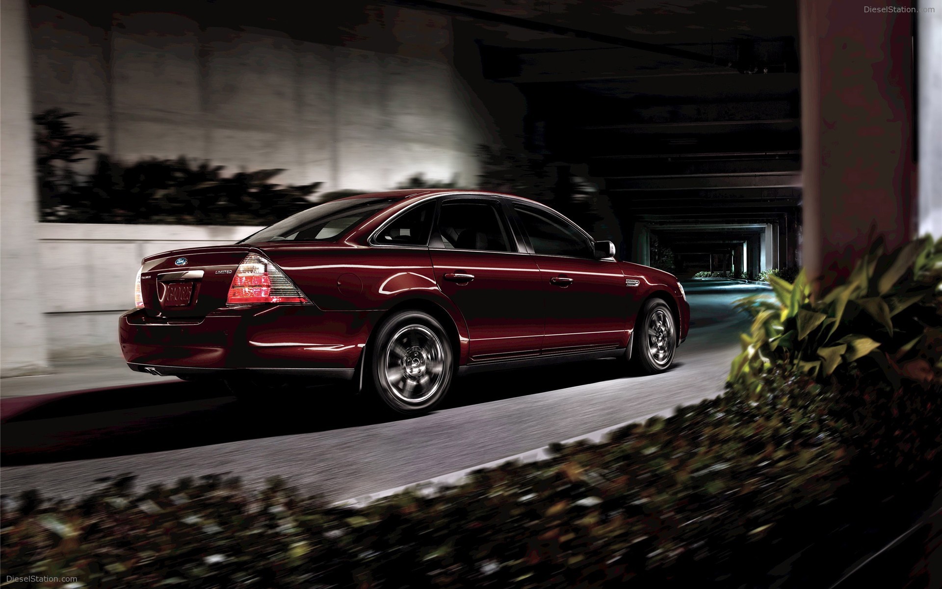 Ford Taurus