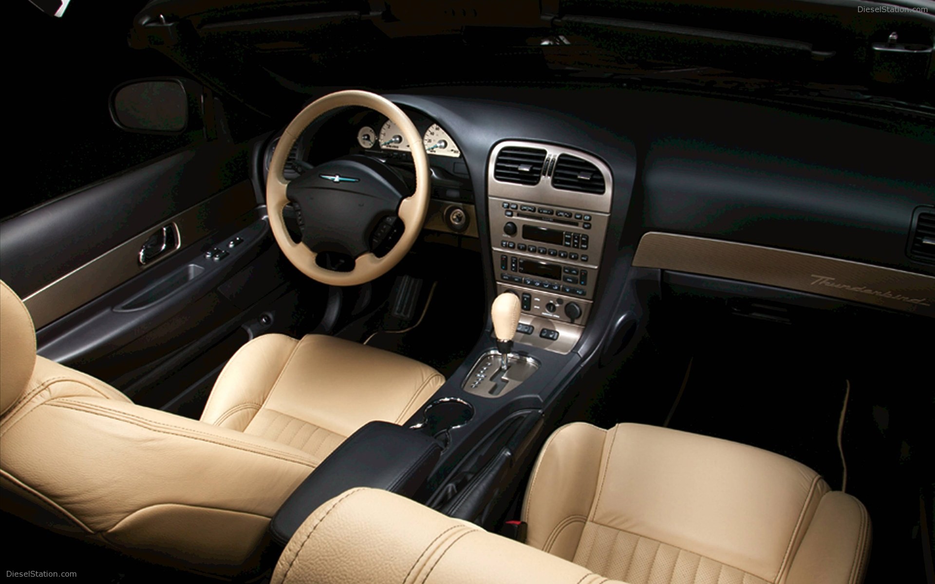 Ford Thunderbird 2005