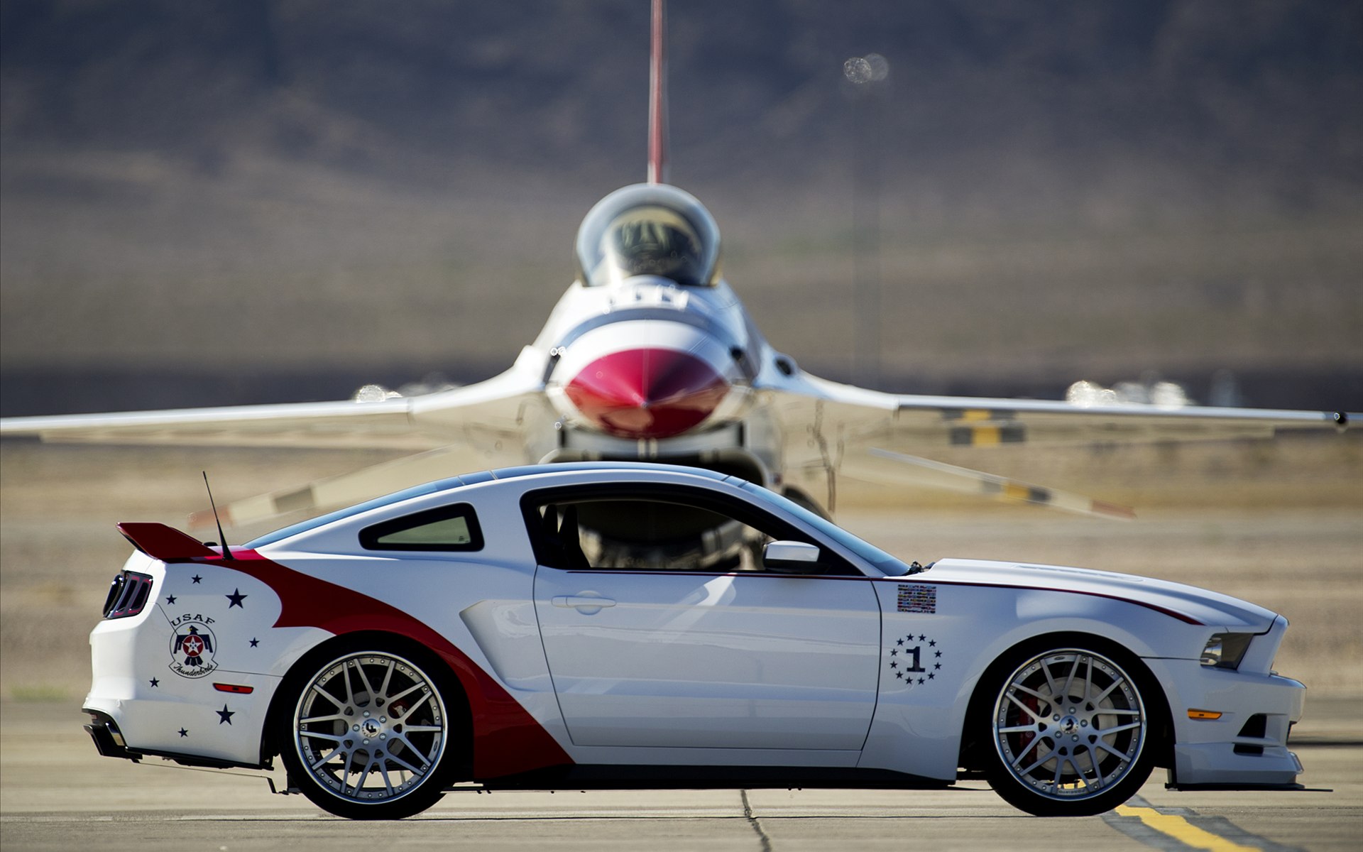 Ford Mustang GT Thunderbirds Edition 2014 Ford Mustang GT Thunderbirds Edition 2014