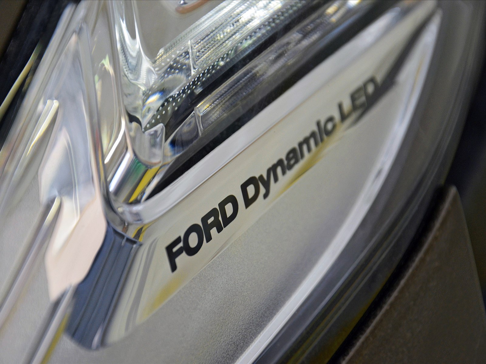 Ford Mondeo Vignale Concept 2013