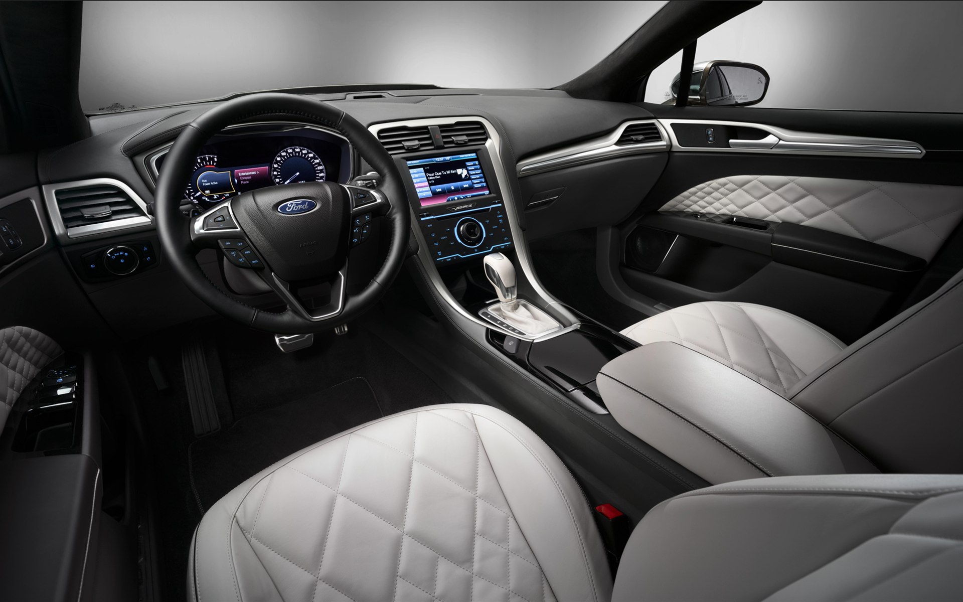 Ford Mondeo Vignale Concept 2013