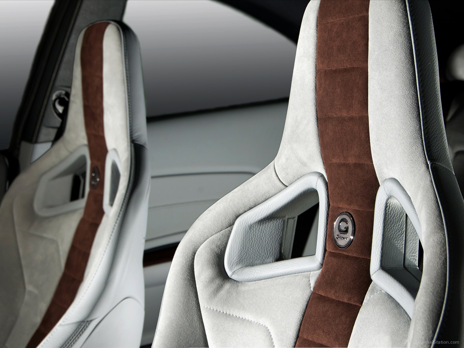 G-Power BMW G1 V8 Hurricane RS 2013