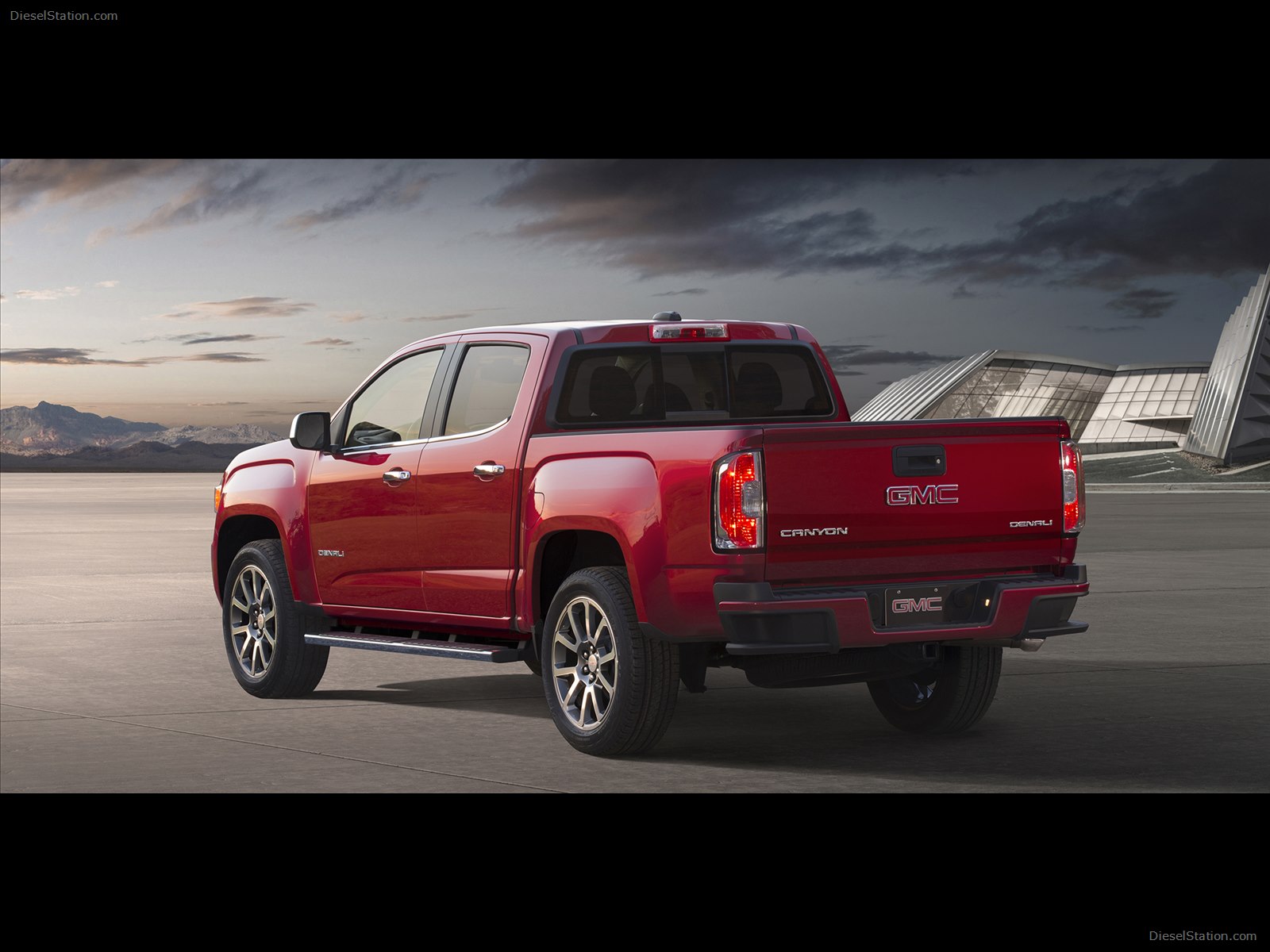 GMC Canyon Denali 2017