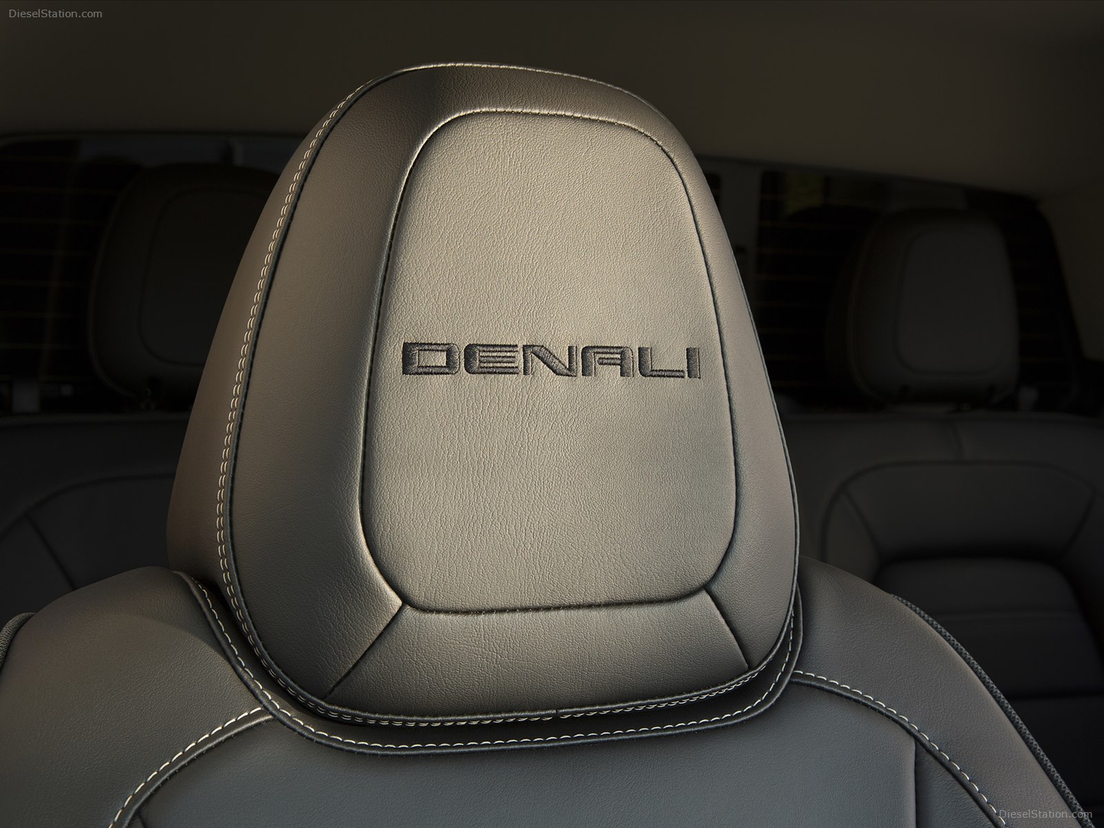 GMC Canyon Denali 2017
