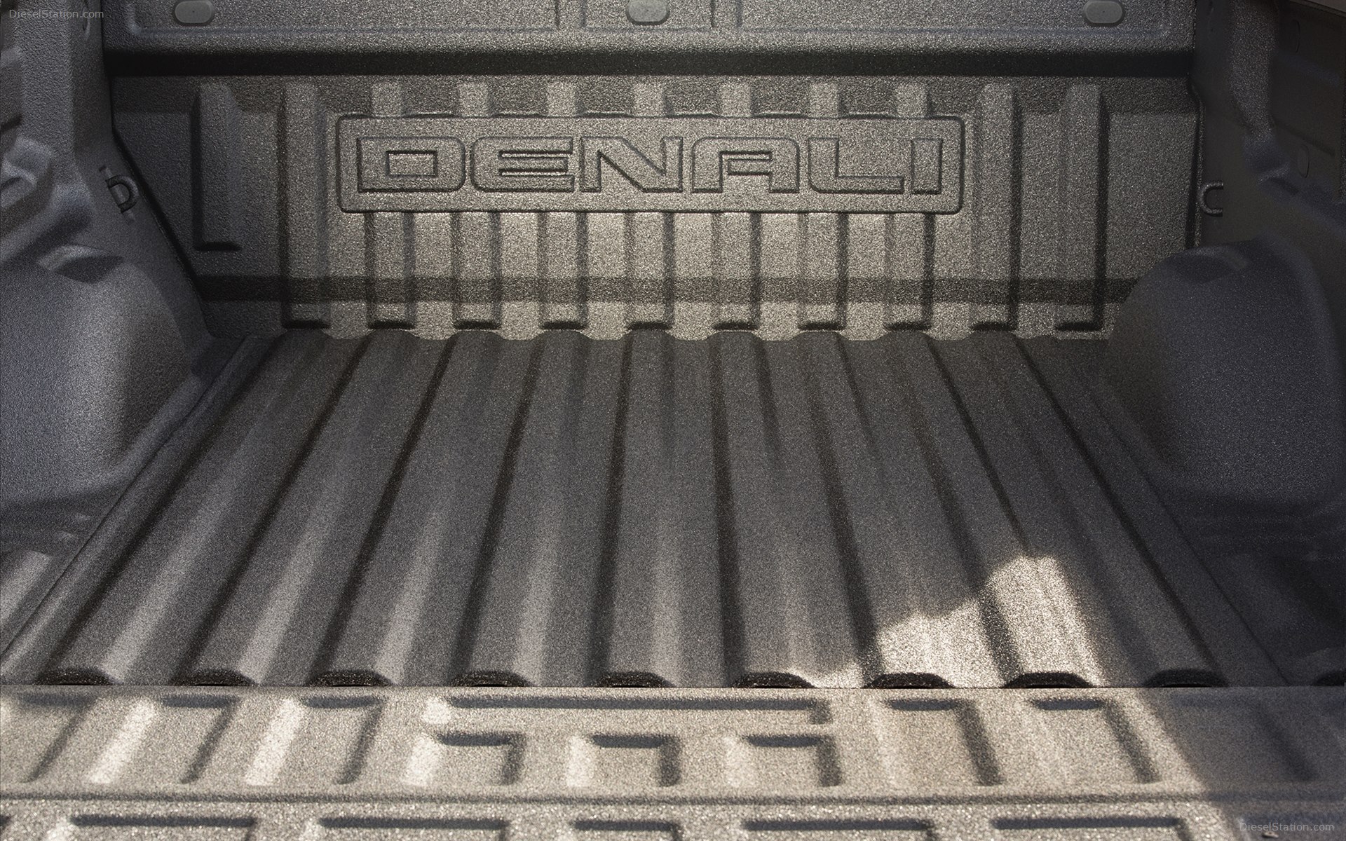 GMC Canyon Denali 2017
