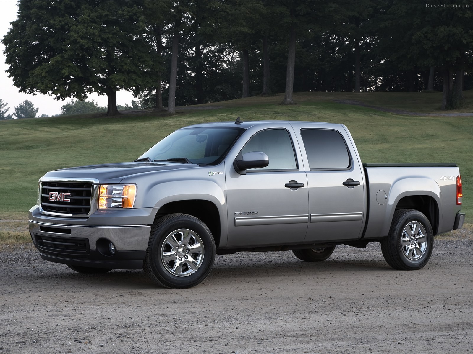 GMC Sierra Hybrid - 2011