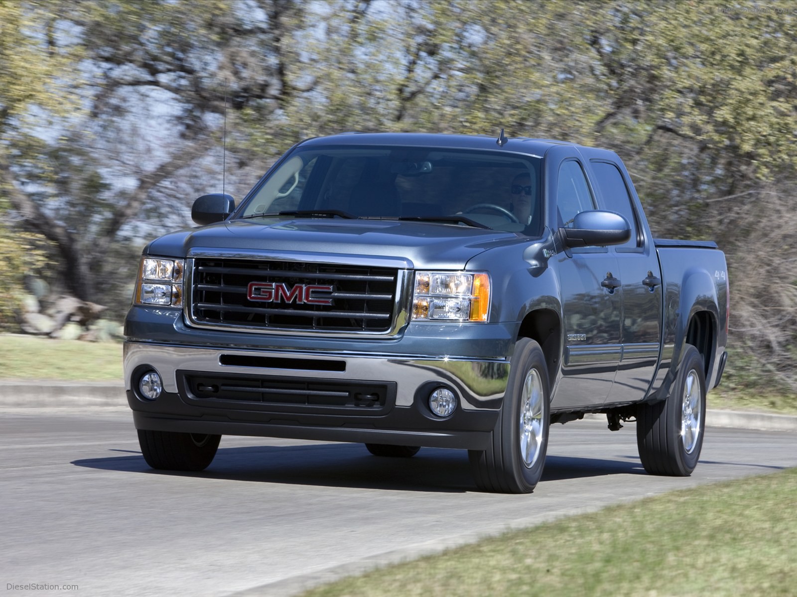 GMC Sierra Hybrid - 2011