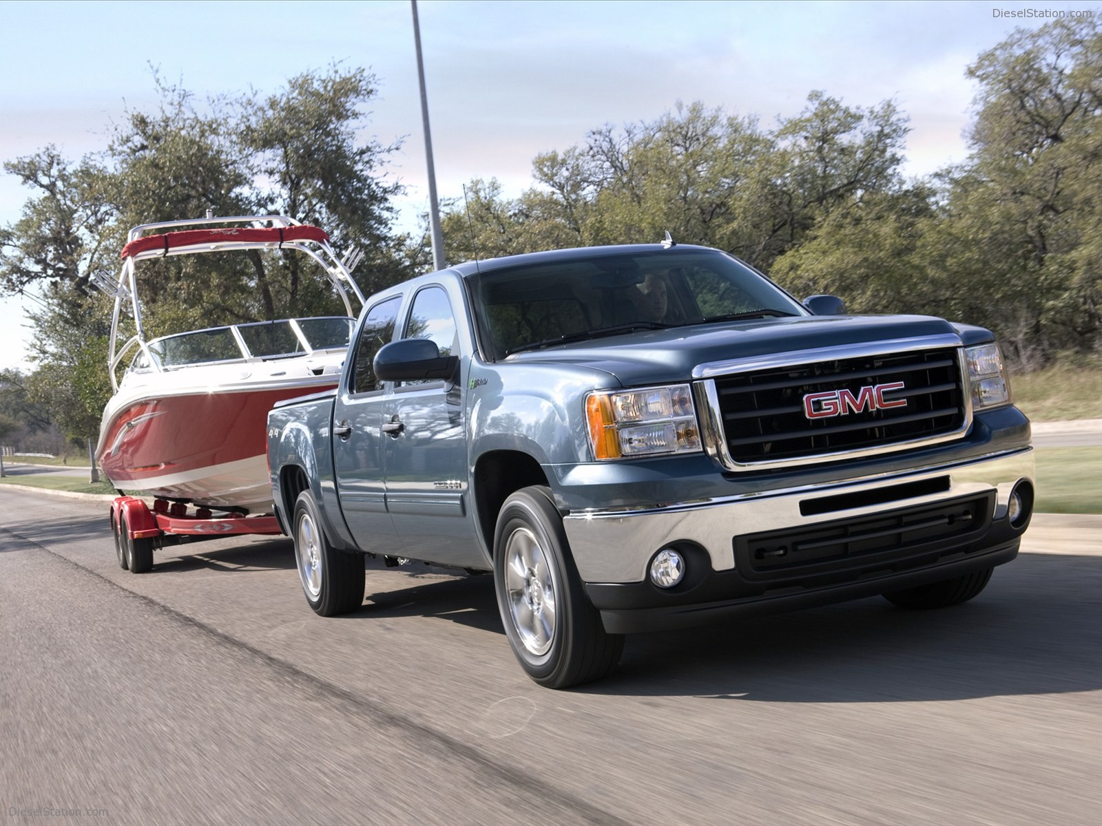 GMC Sierra Hybrid - 2011