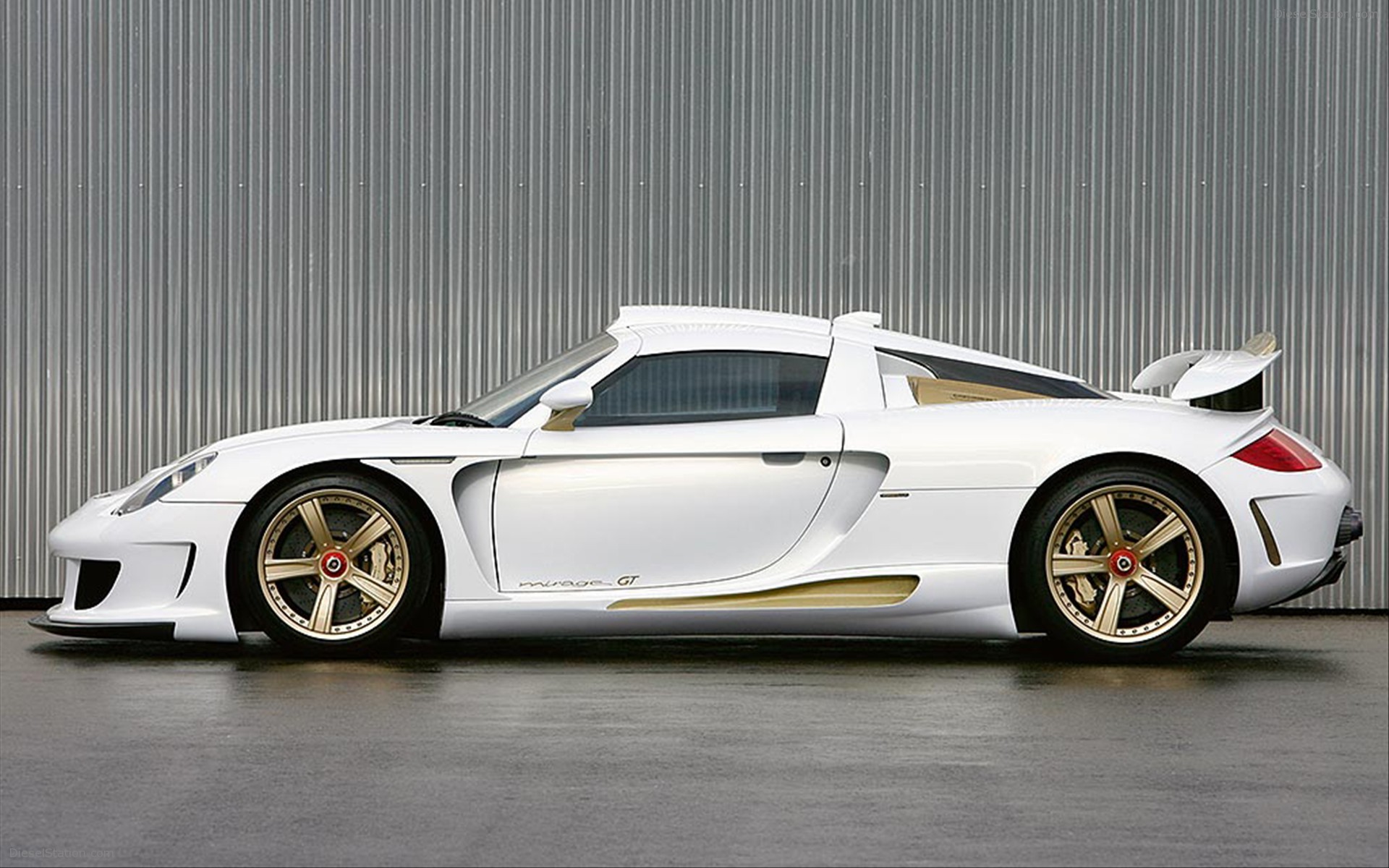 Gemballa Mirage GT Gold Edition Porsche Carrera GT Gemballa Mirage GT Gold Edition Porsche Carrera GT