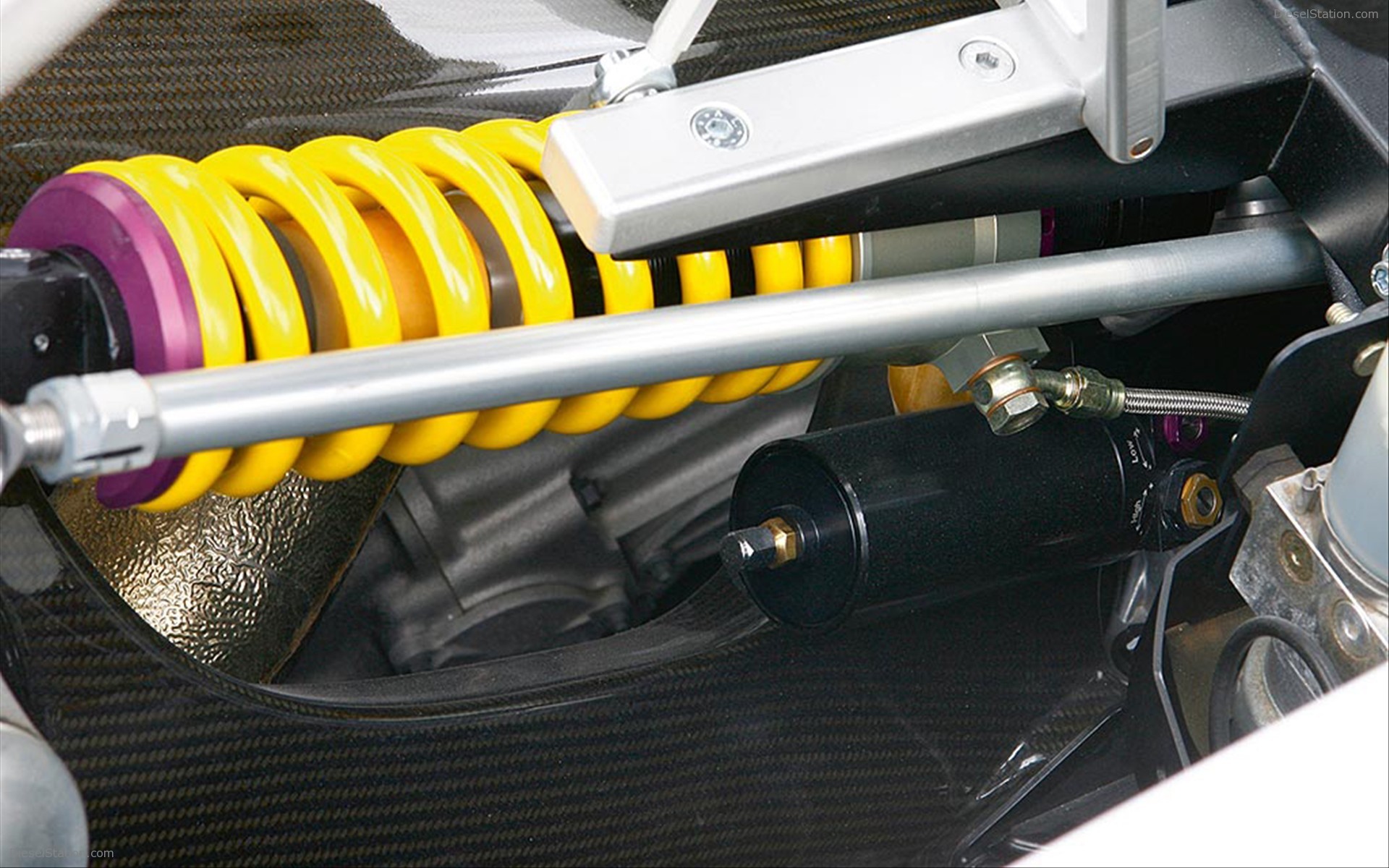 Gemballa Mirage GT Gold Edition Porsche Carrera GT Gemballa Mirage GT Gold Edition Porsche Carrera GT