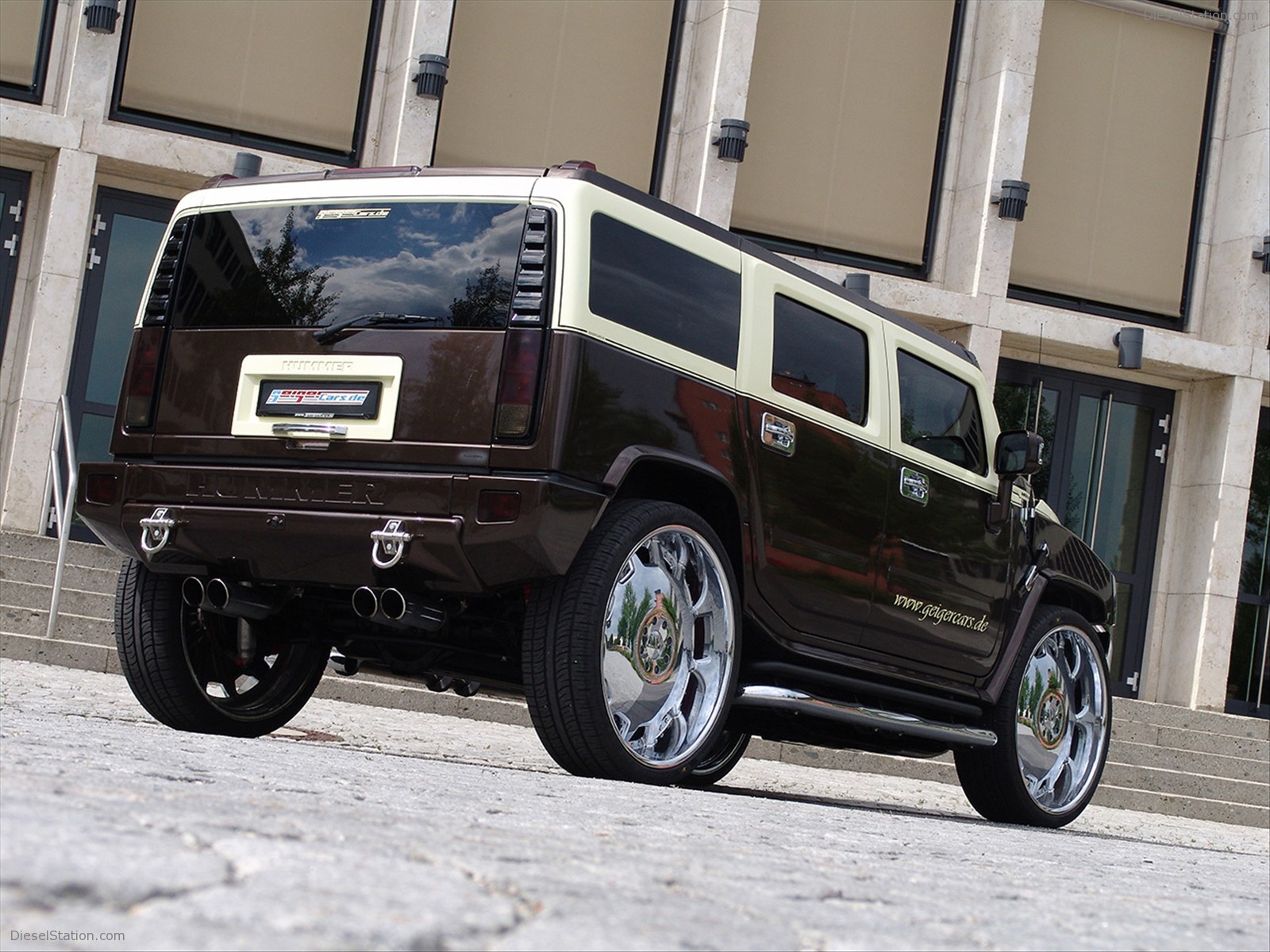 2009 Geigercars Hummer - Latte Macciatto