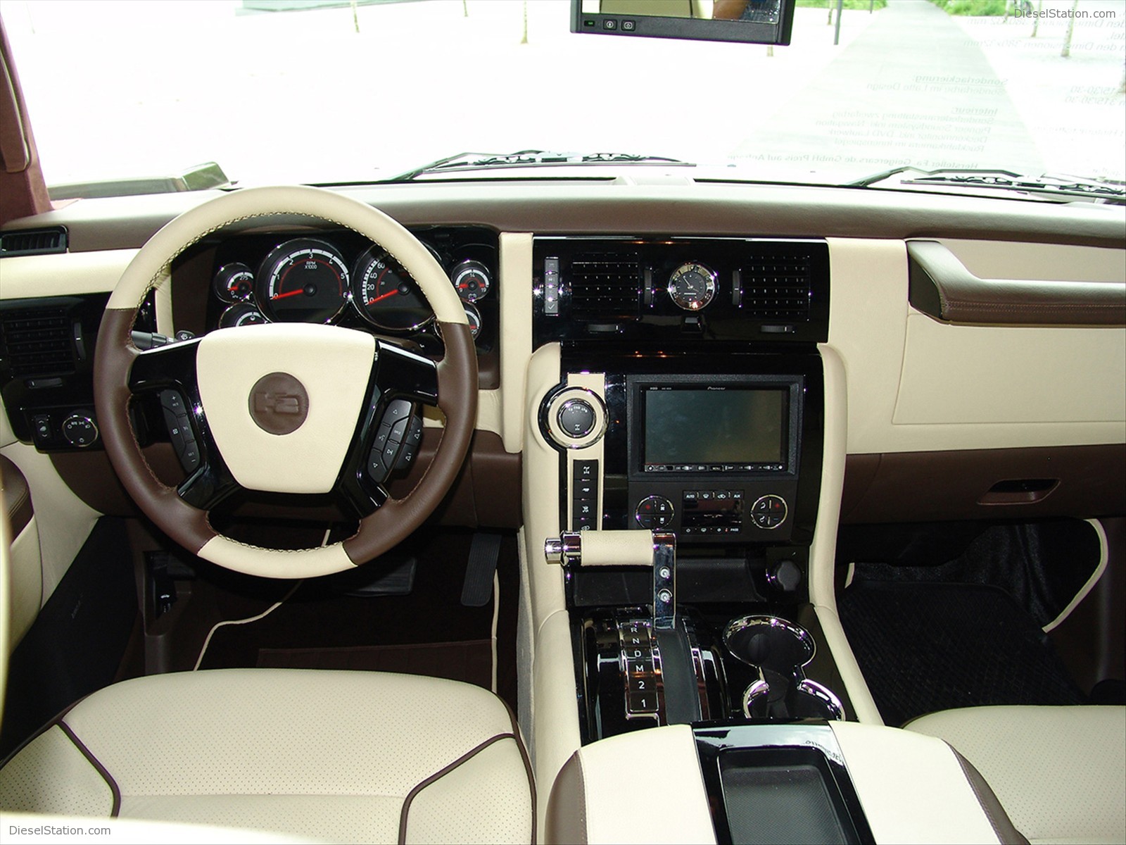 2009 Geigercars Hummer - Latte Macciatto