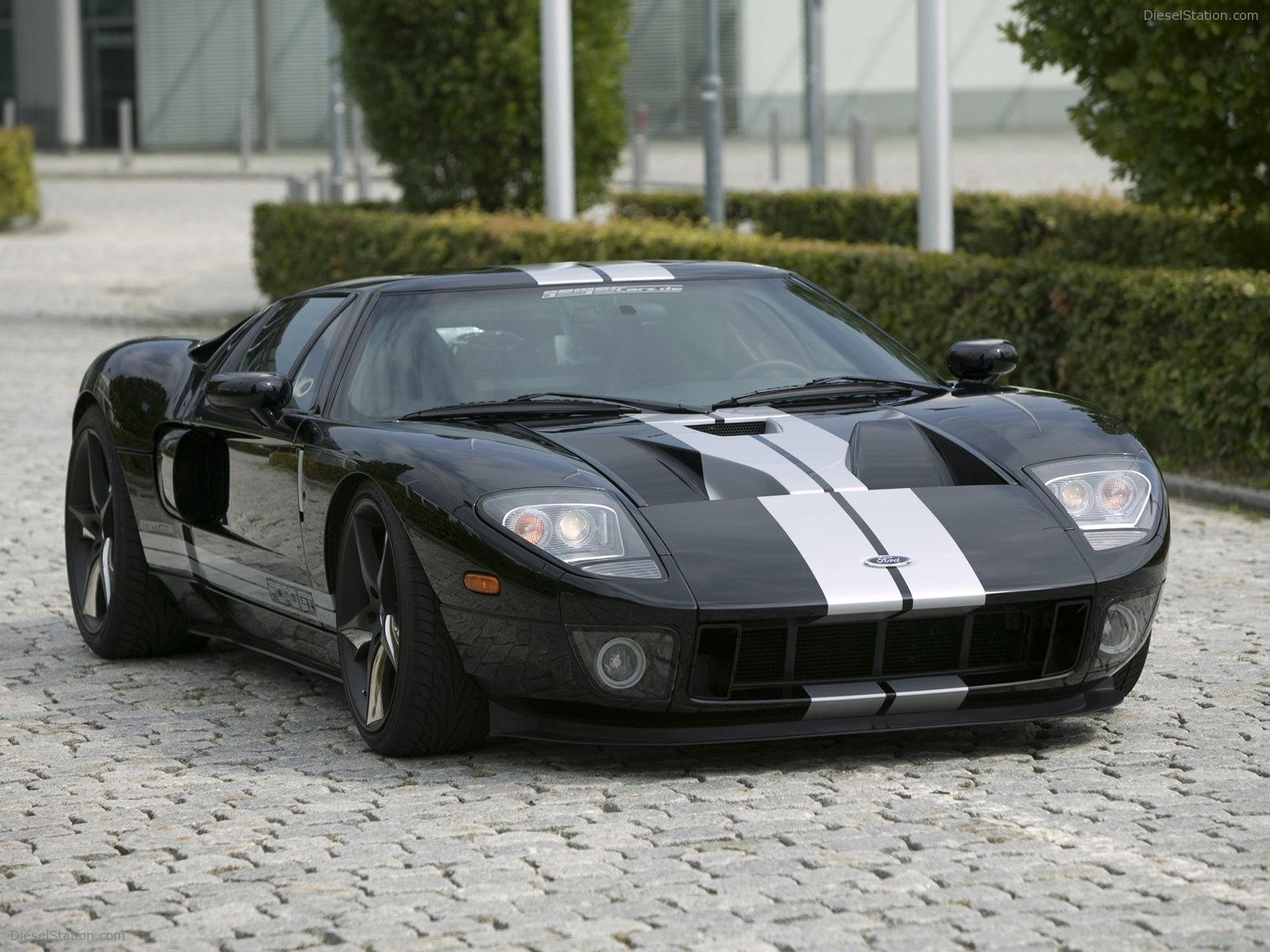 GeigerCars.de tunes the Ford GT