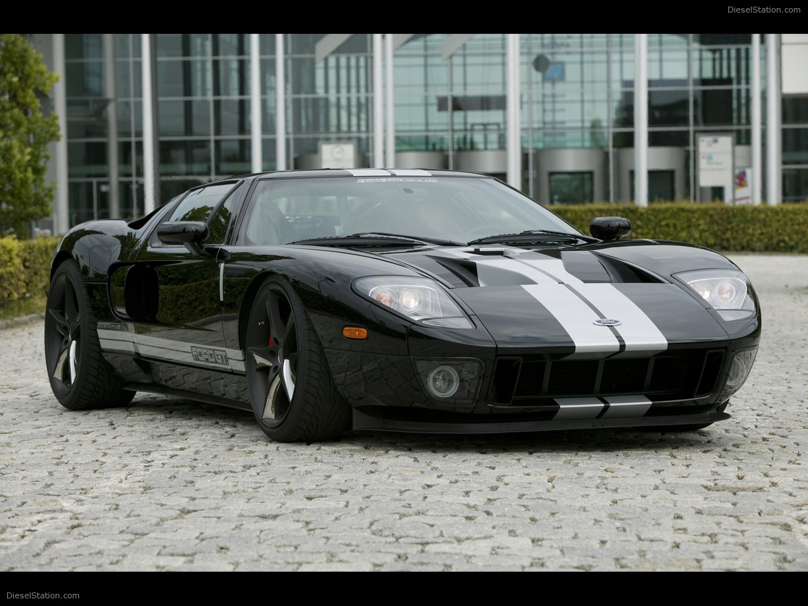 GeigerCars.de tunes the Ford GT