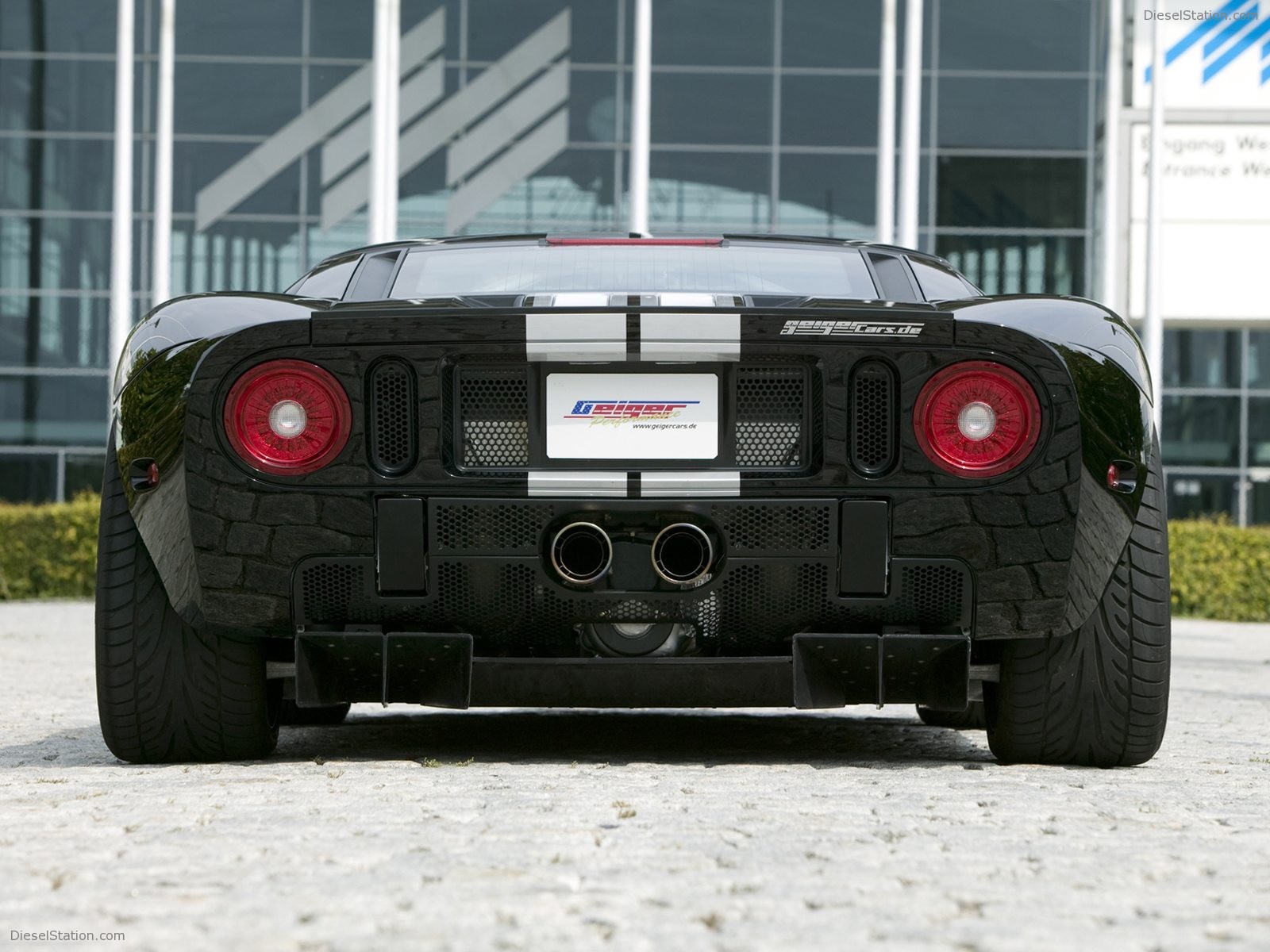 GeigerCars.de tunes the Ford GT