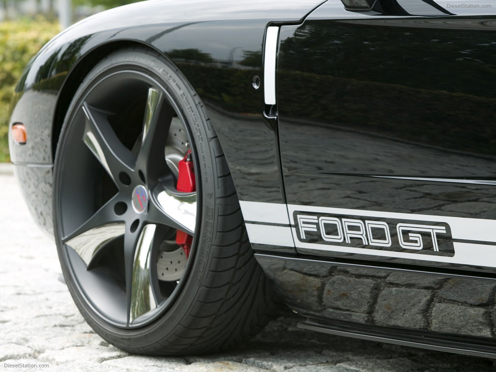 GeigerCars.de tunes the Ford GT