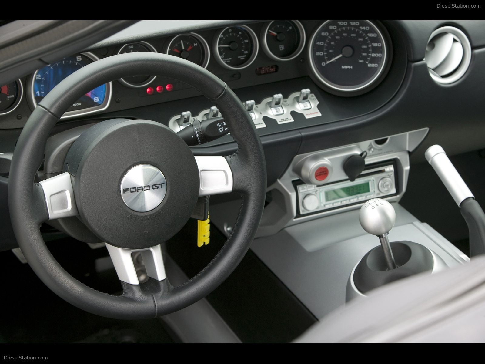 GeigerCars.de tunes the Ford GT