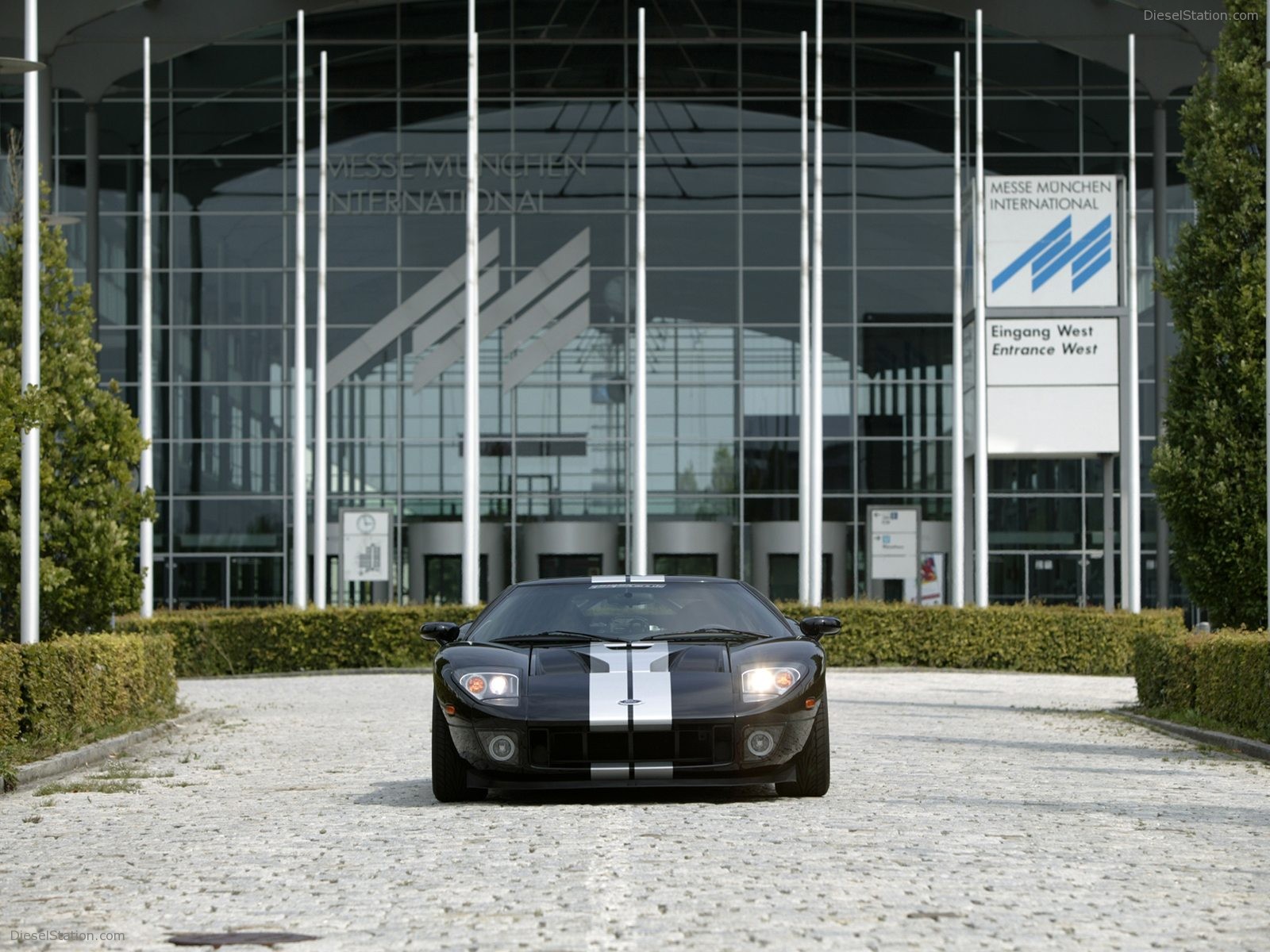 GeigerCars.de tunes the Ford GT