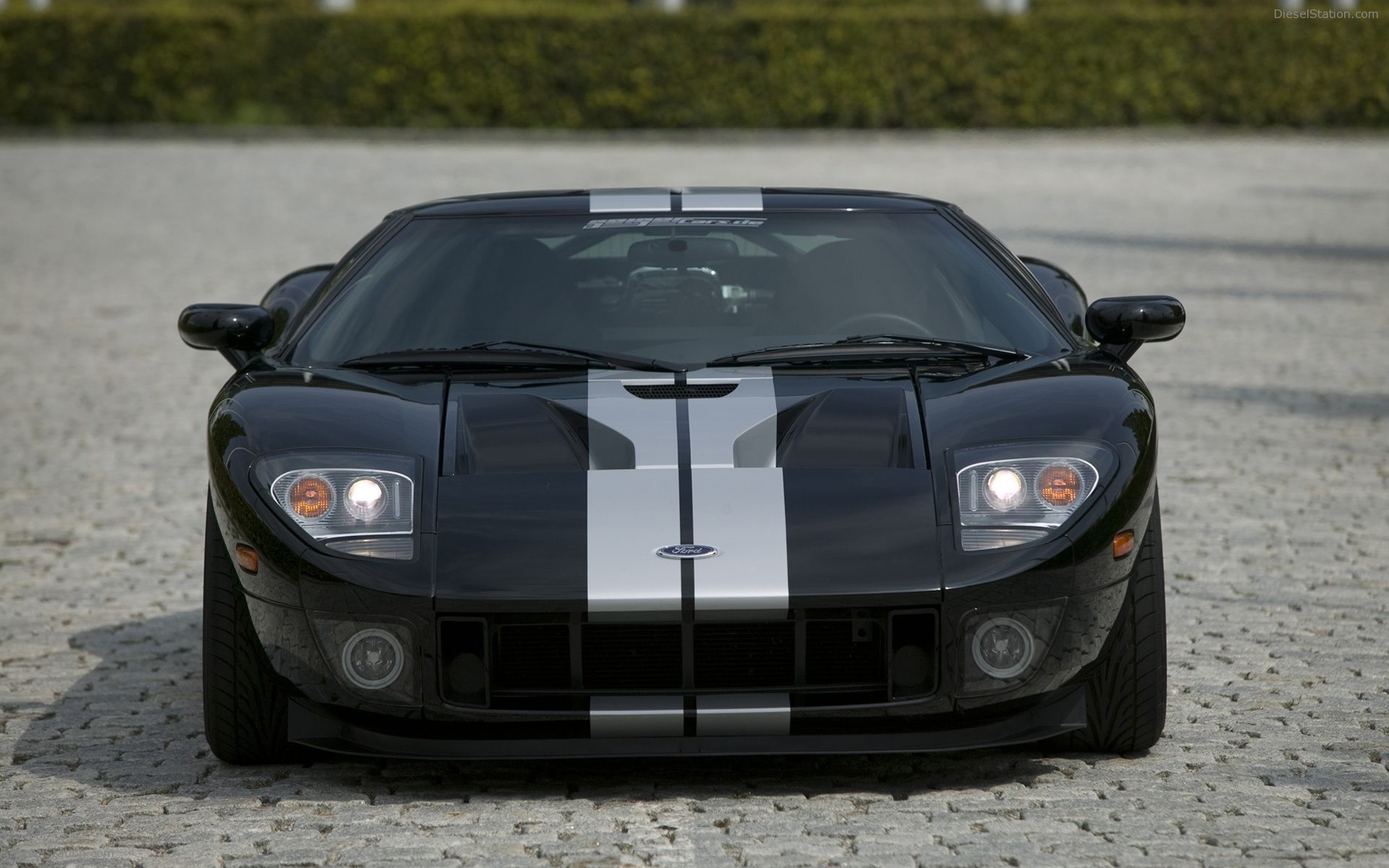 GeigerCars.de tunes the Ford GT