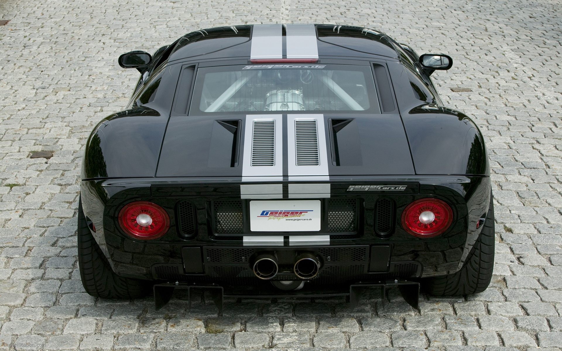 GeigerCars.de tunes the Ford GT