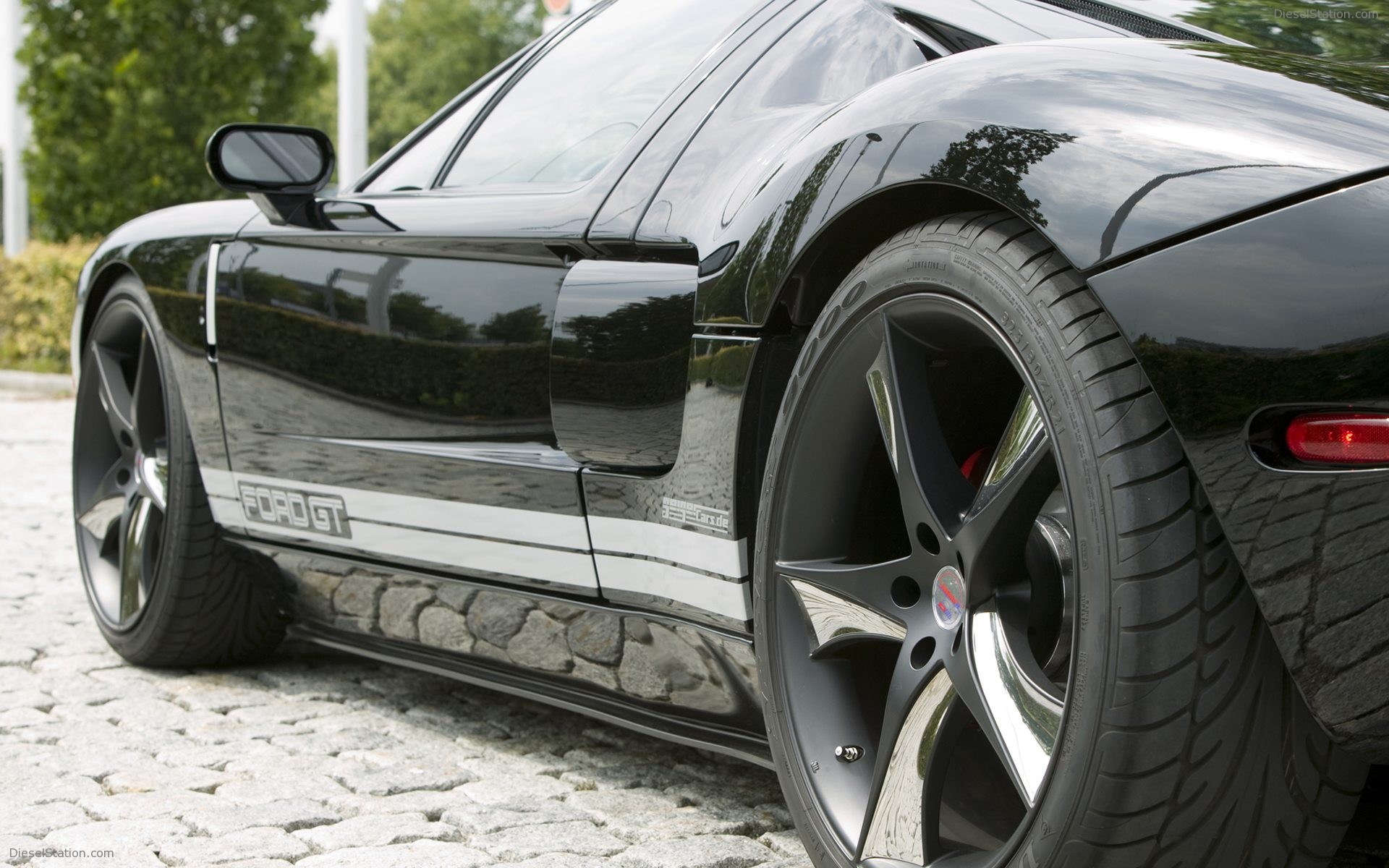 GeigerCars.de tunes the Ford GT