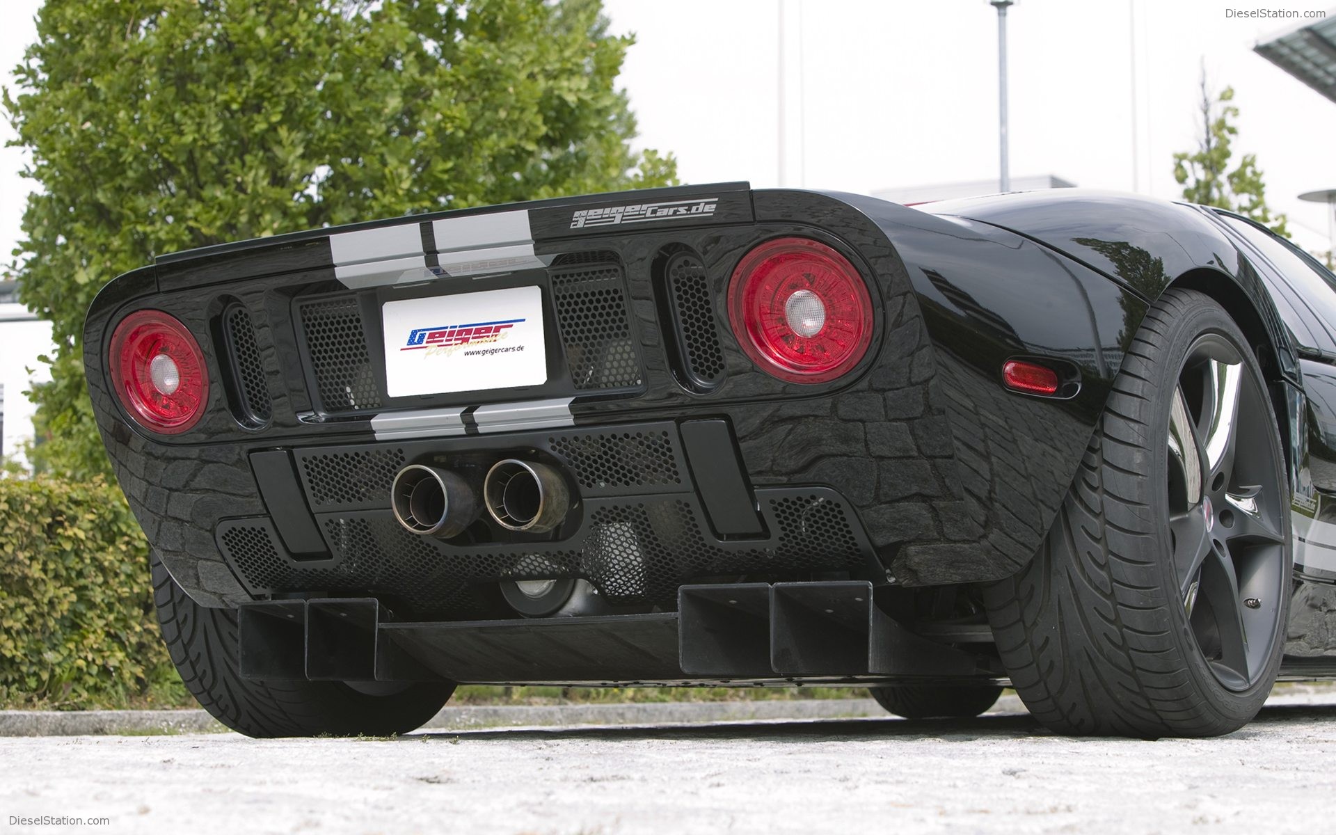 GeigerCars.de tunes the Ford GT