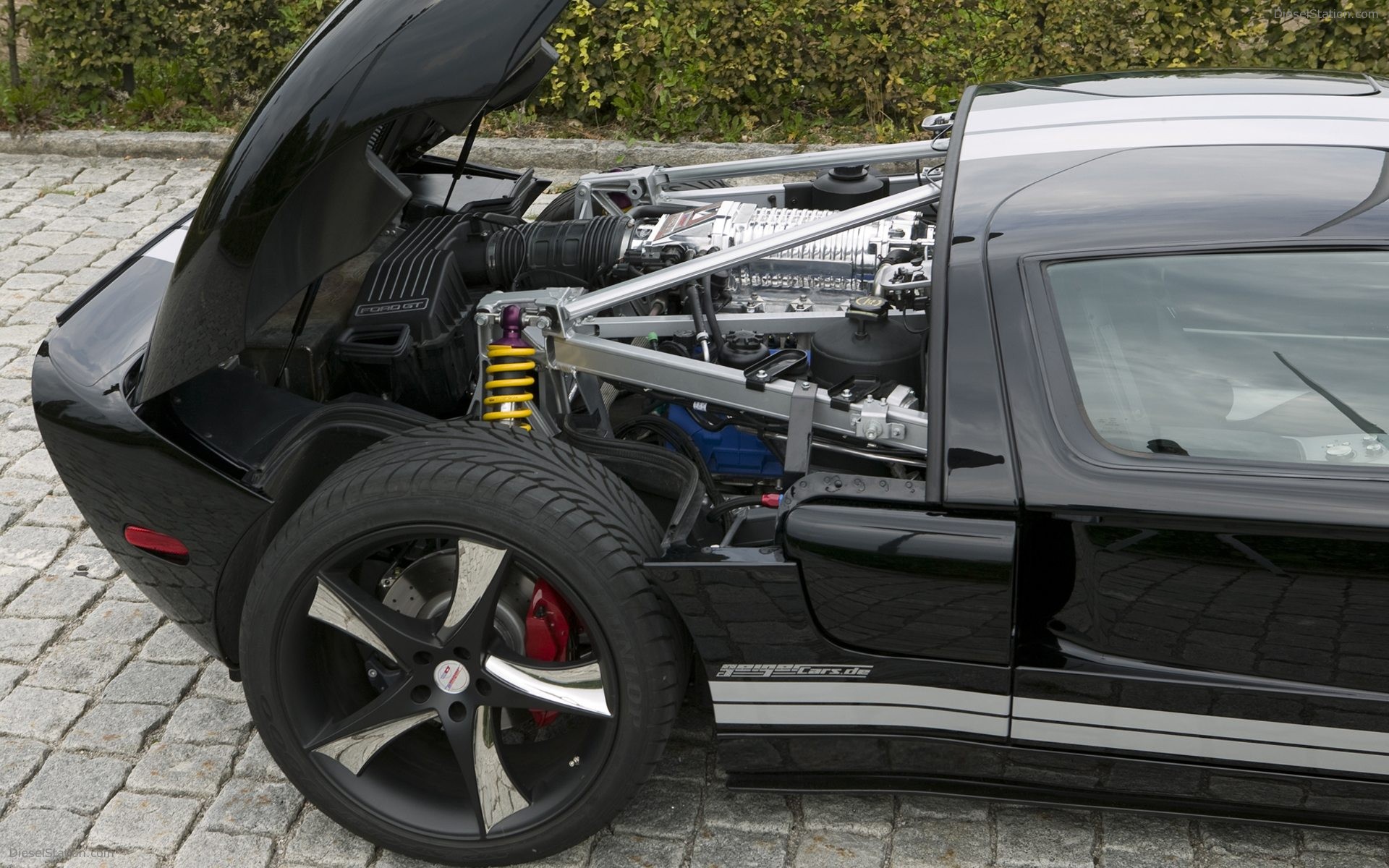 GeigerCars.de tunes the Ford GT
