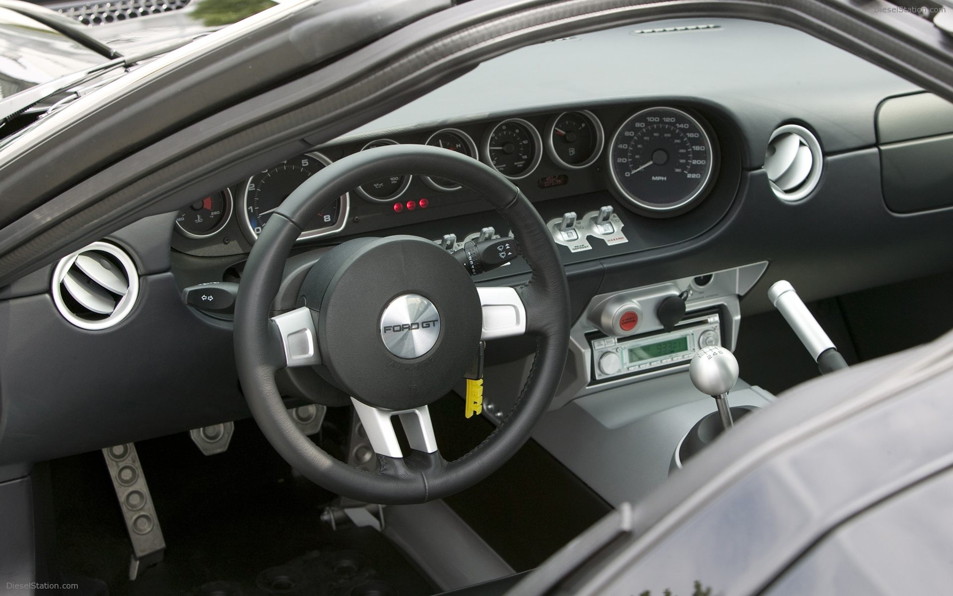 GeigerCars.de tunes the Ford GT
