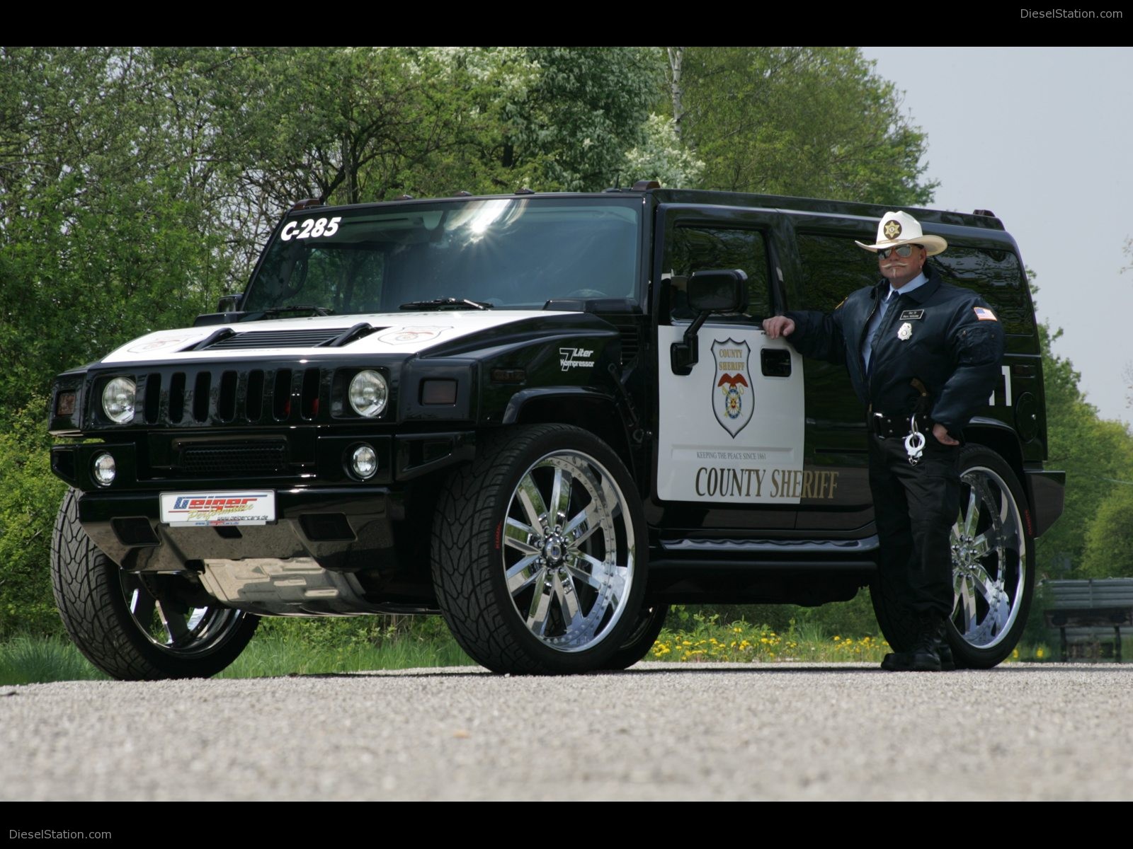 Hummer Police Car tuned by GeigerCars.de Hummer Police Car tuned by GeigerCars.de