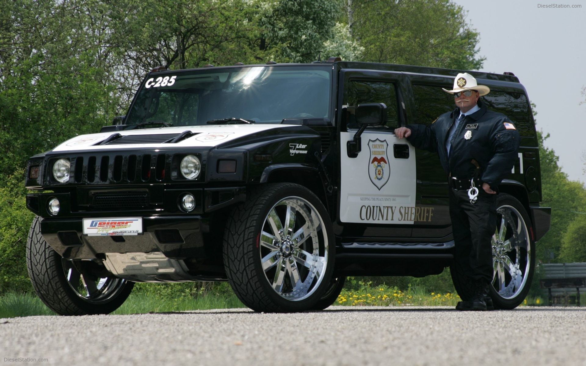 Hummer Police Car tuned by GeigerCars.de Hummer Police Car tuned by GeigerCars.de
