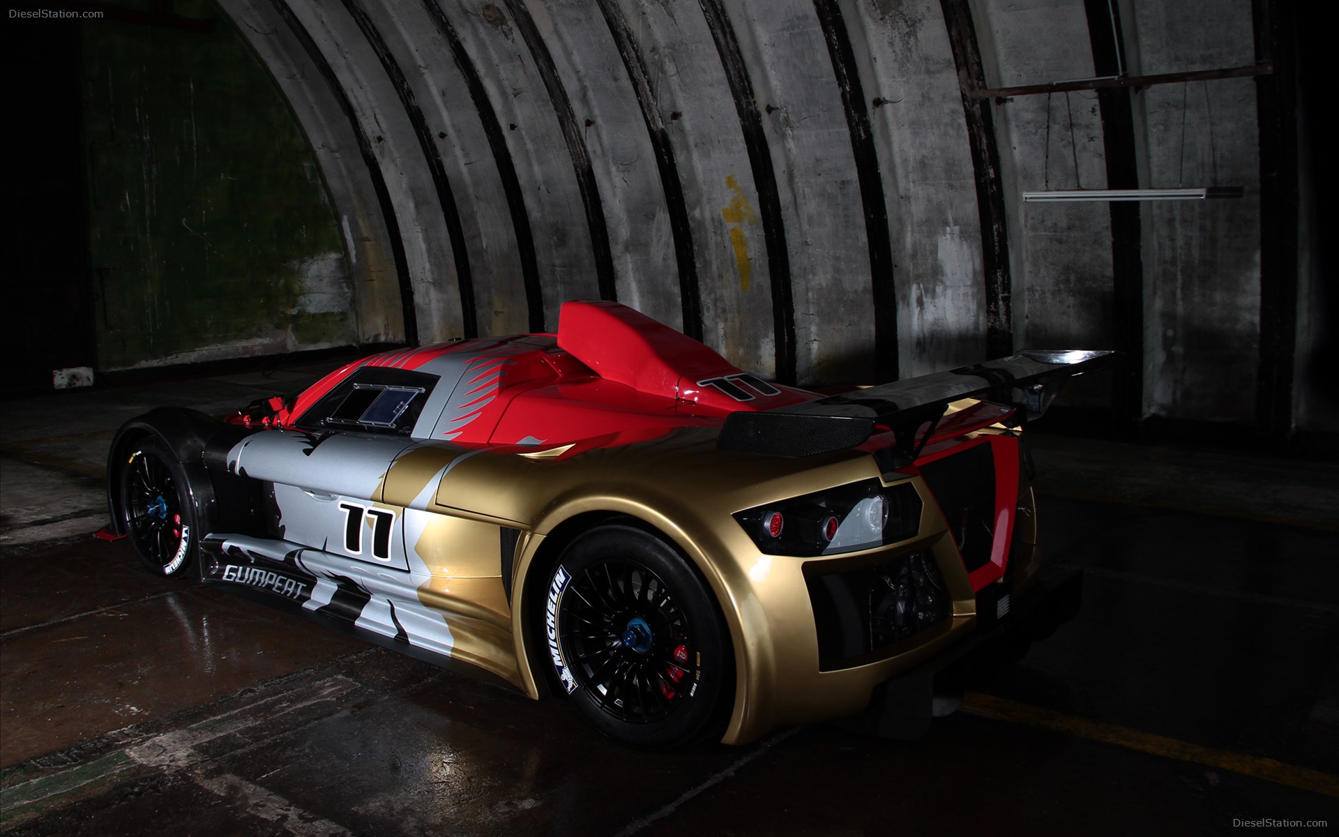 Gumpert Apollo R 2012