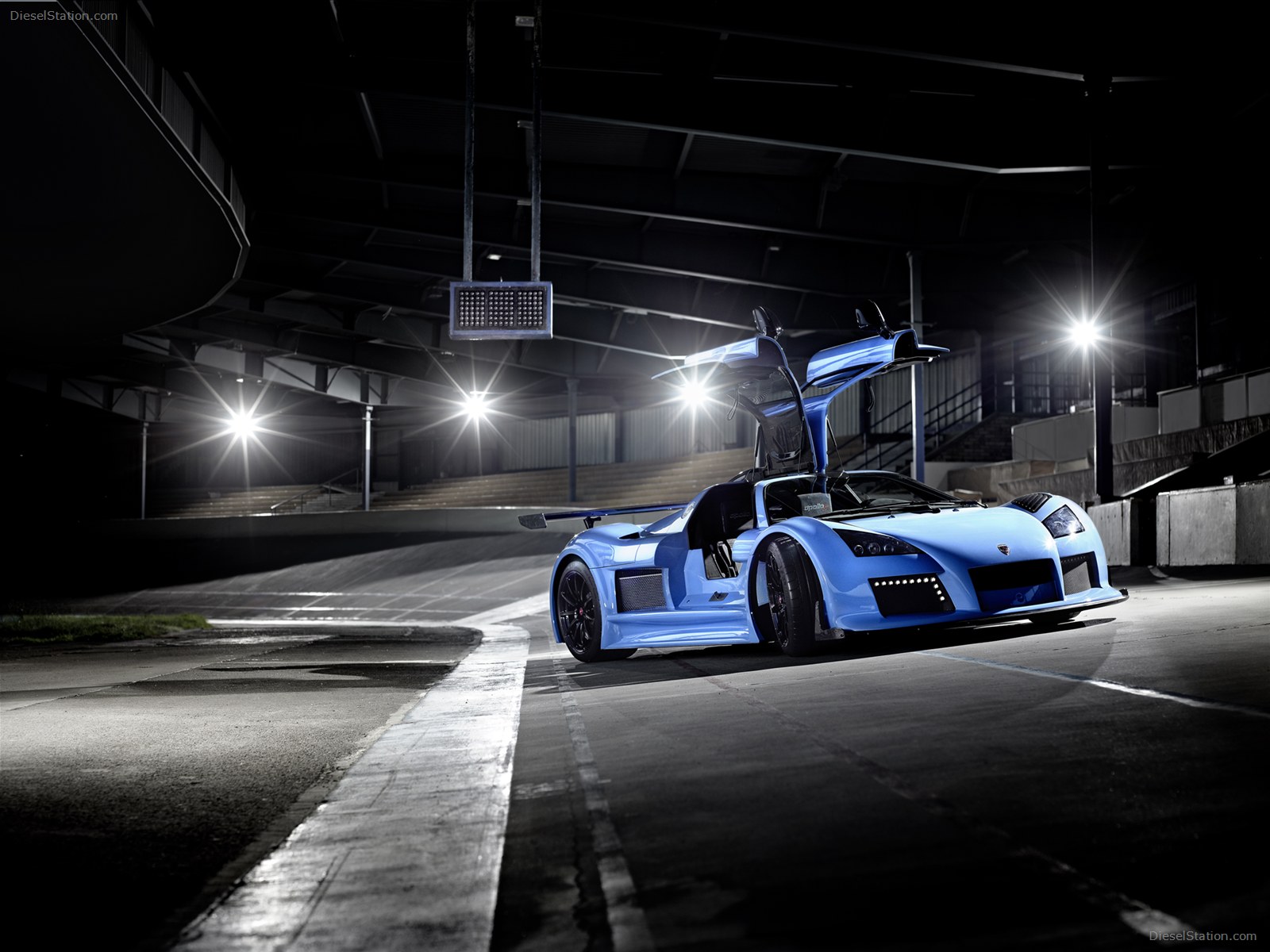 Gumpert Apollo S 2011