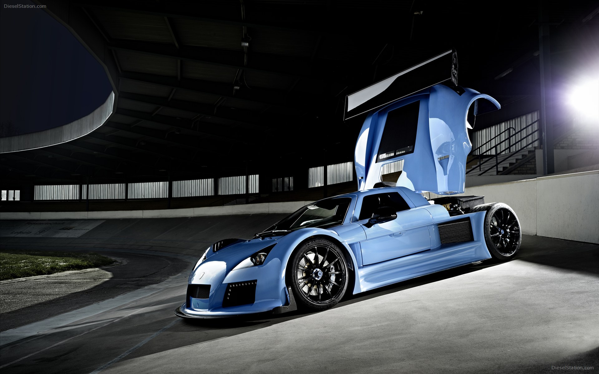 Gumpert Apollo S 2011