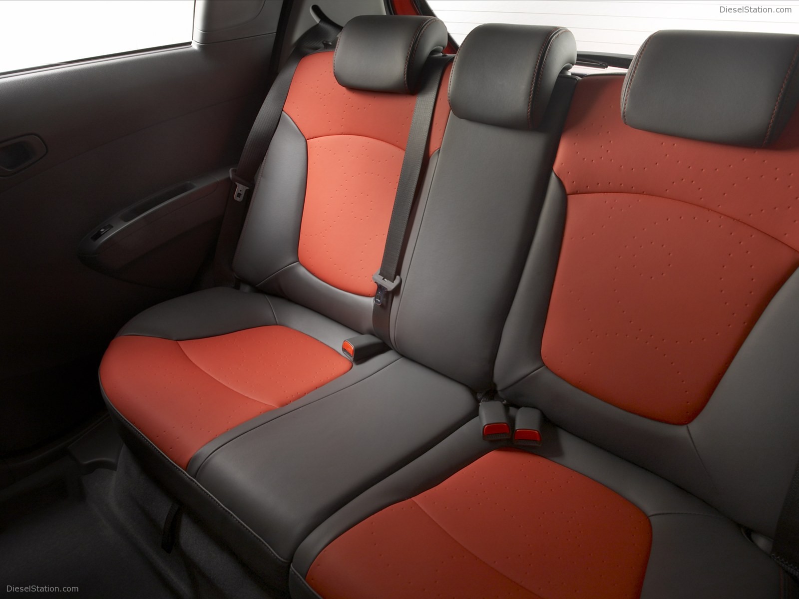 Holden Barina Spark 2011