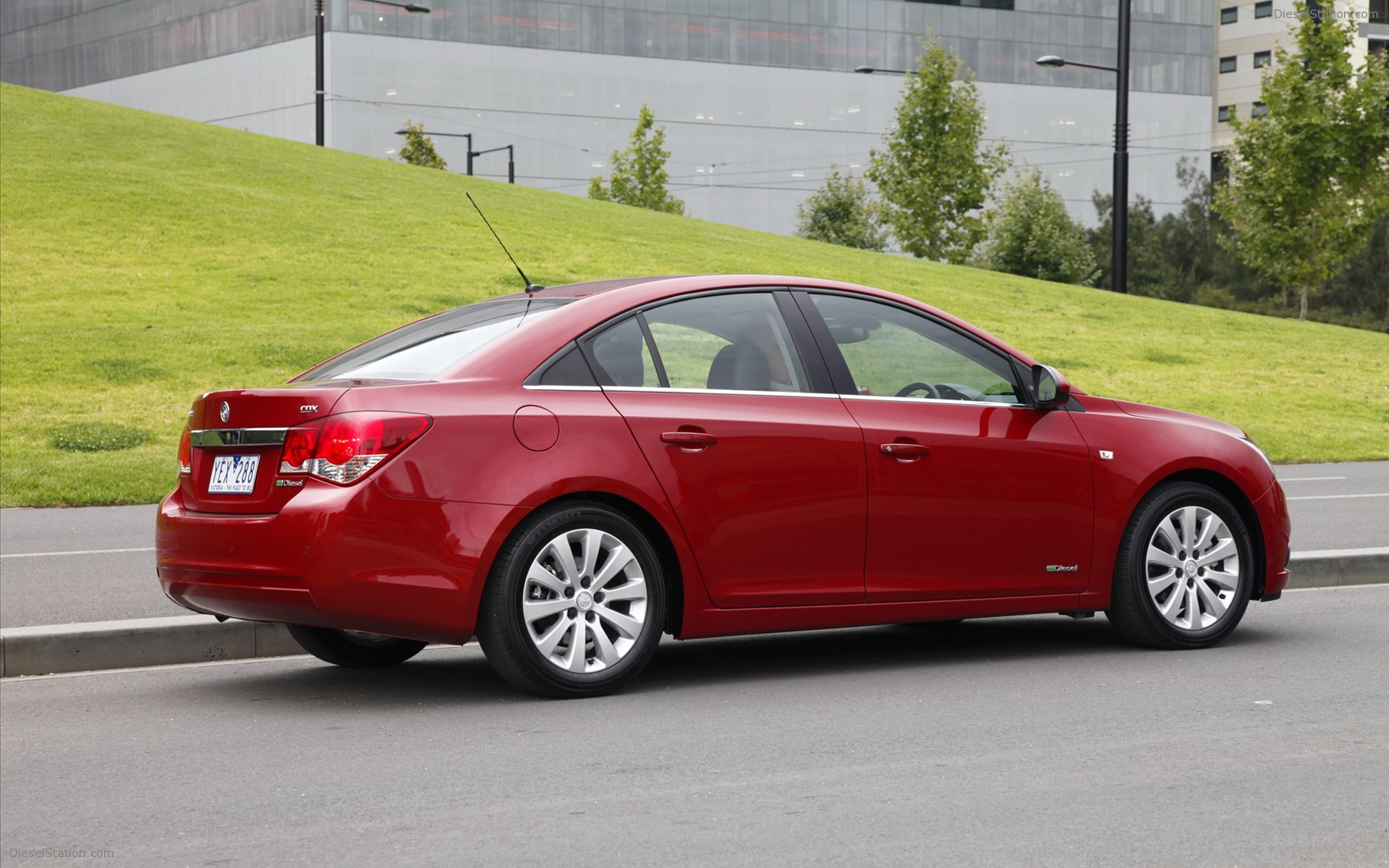 HOLDEN Series II Cruze SRi-V 2011