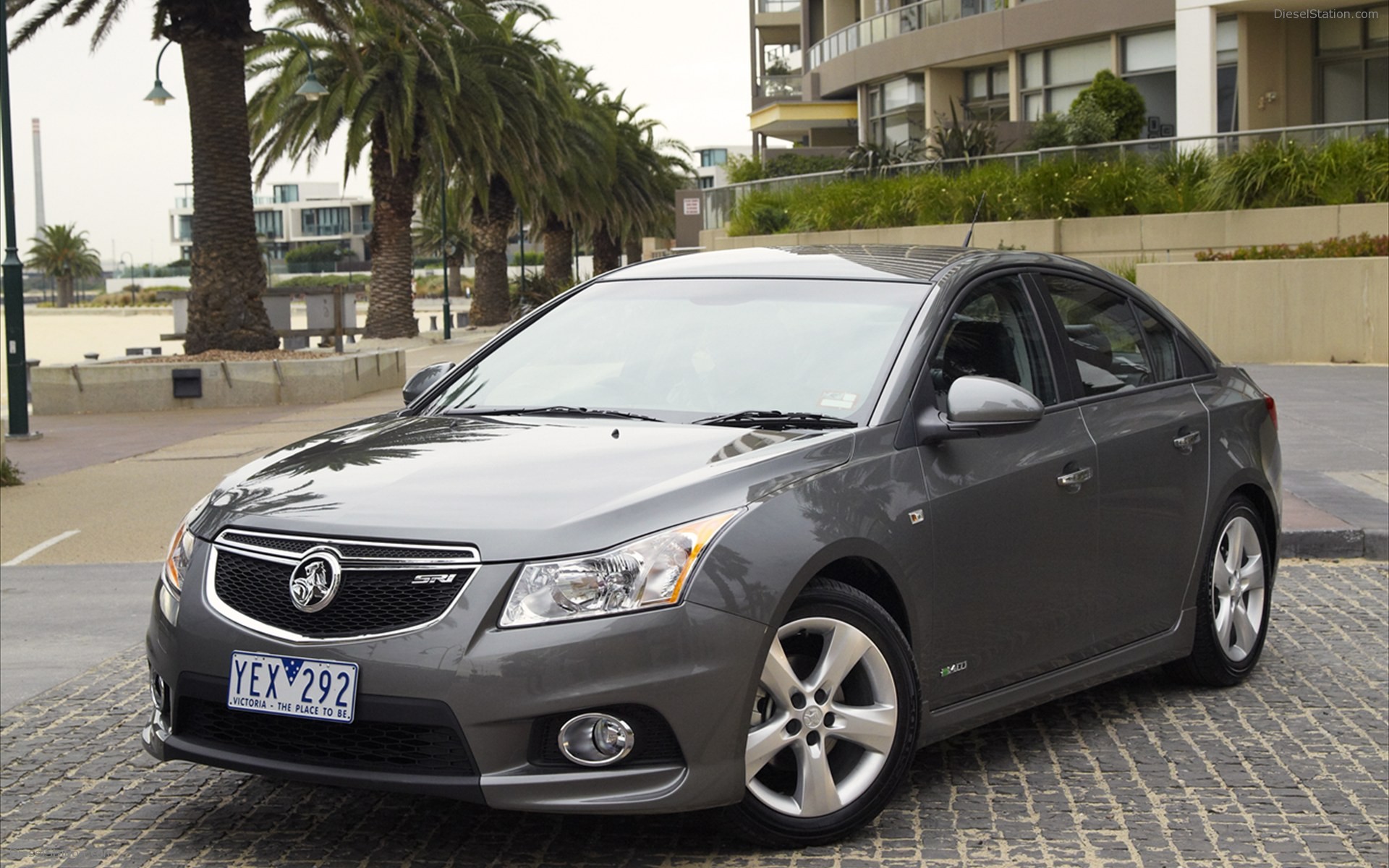HOLDEN Series II Cruze SRi-V 2011