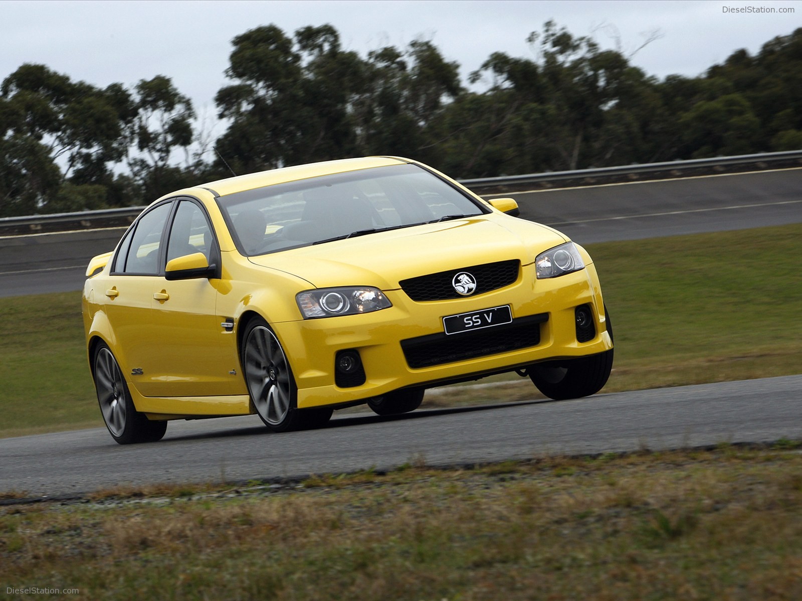 Holden VE II Commodore SSV 2011