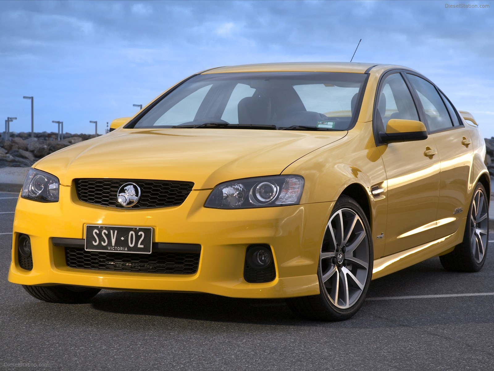 Holden VE II Commodore SSV 2011