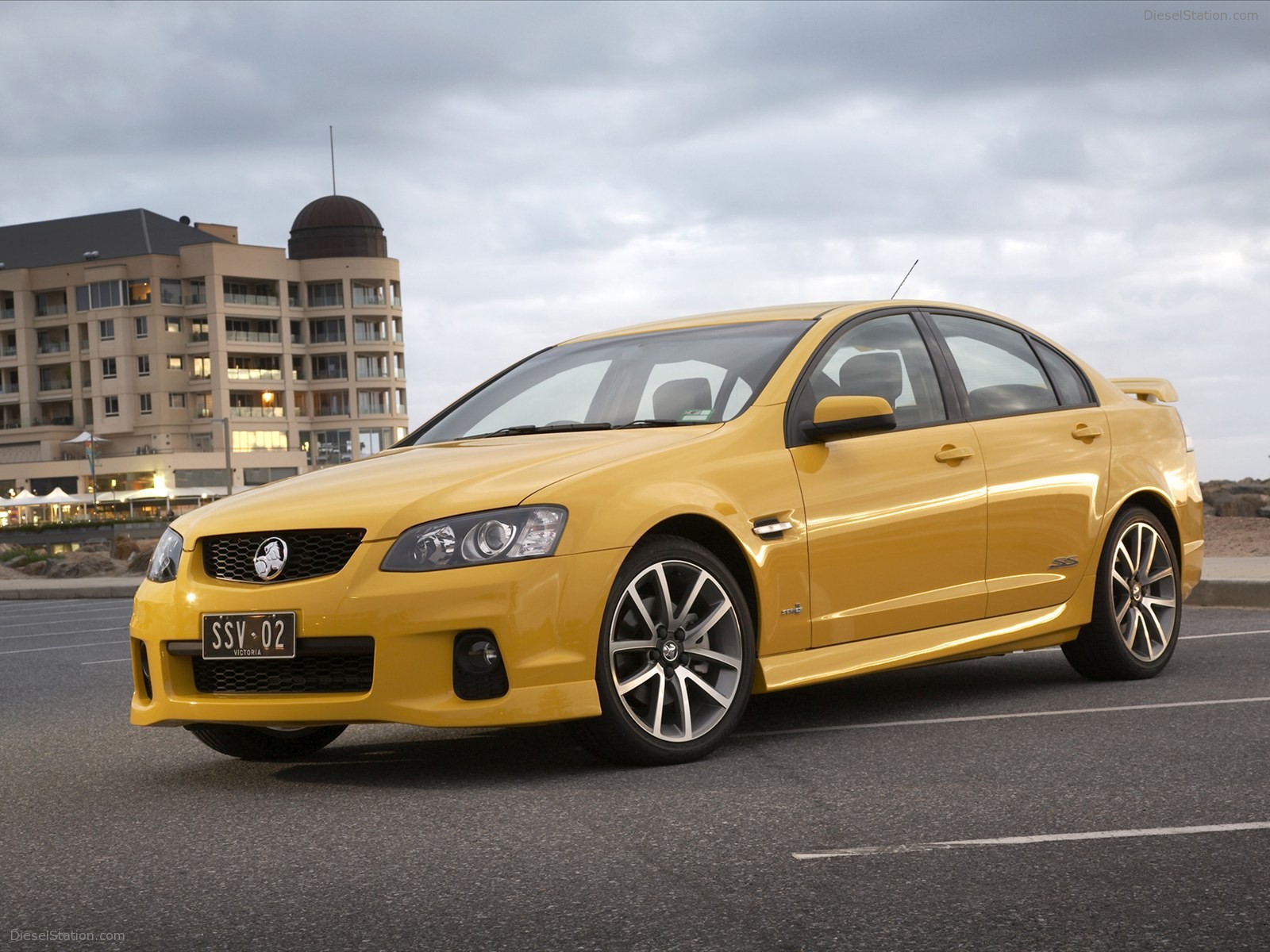 Holden VE II Commodore SSV 2011
