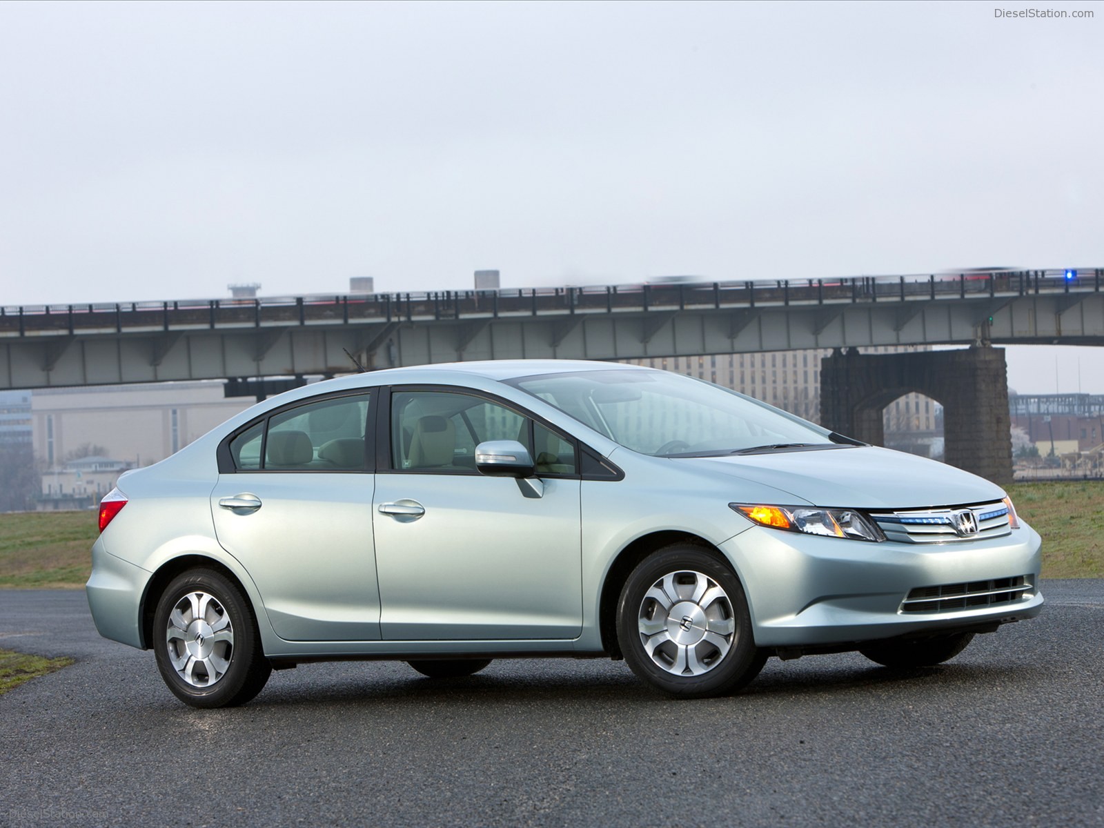 Honda Civic Hybrid 2012
