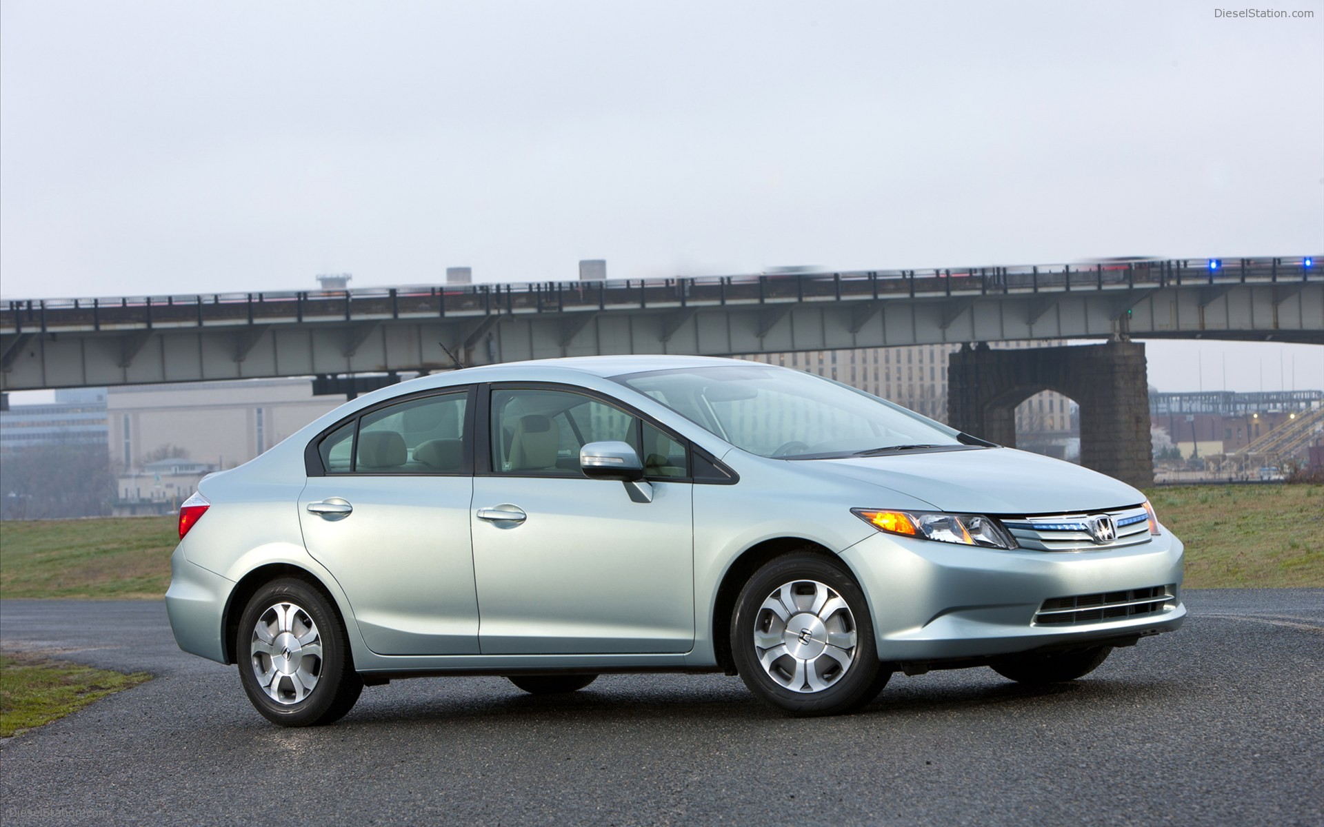 Honda Civic Hybrid 2012