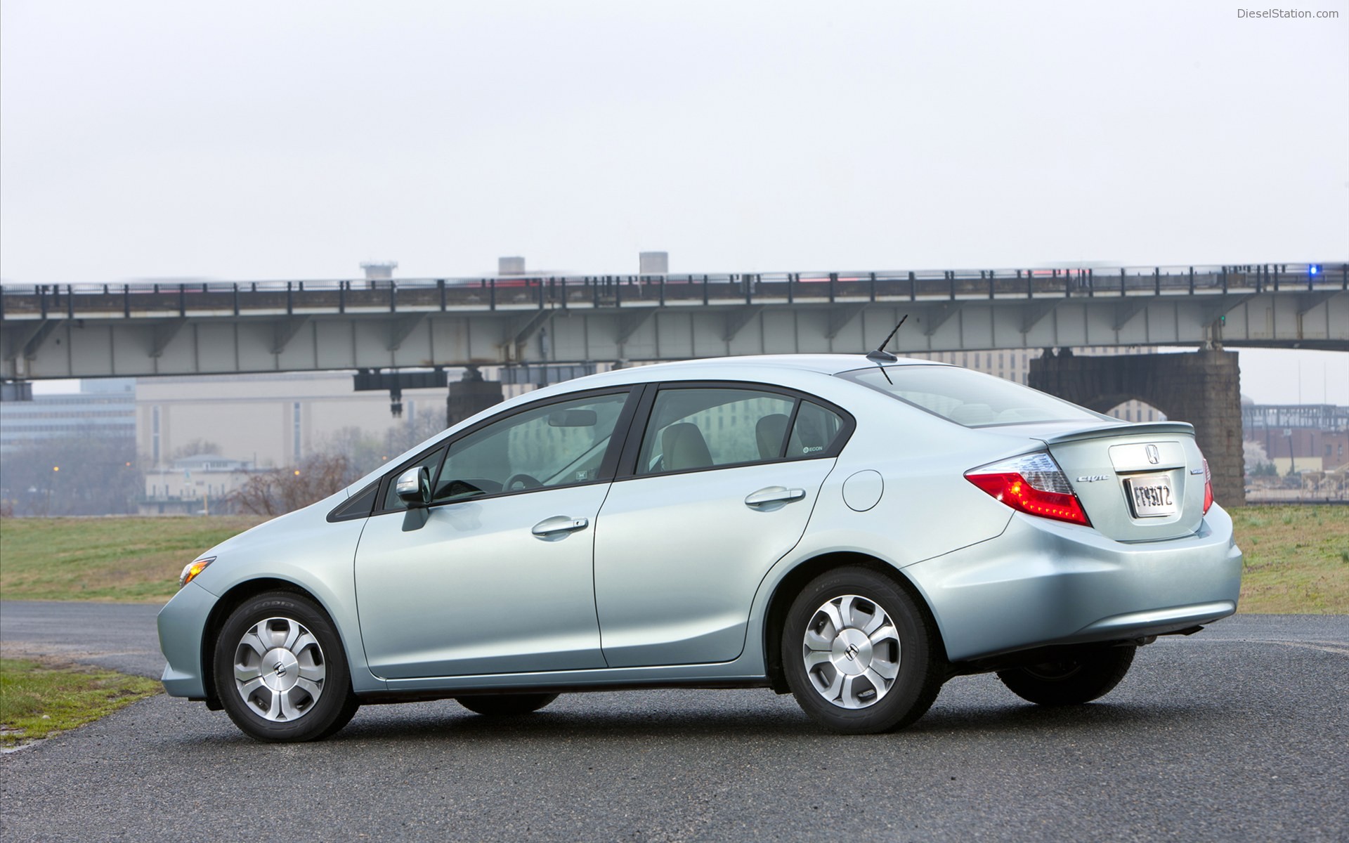 Honda Civic Hybrid 2012